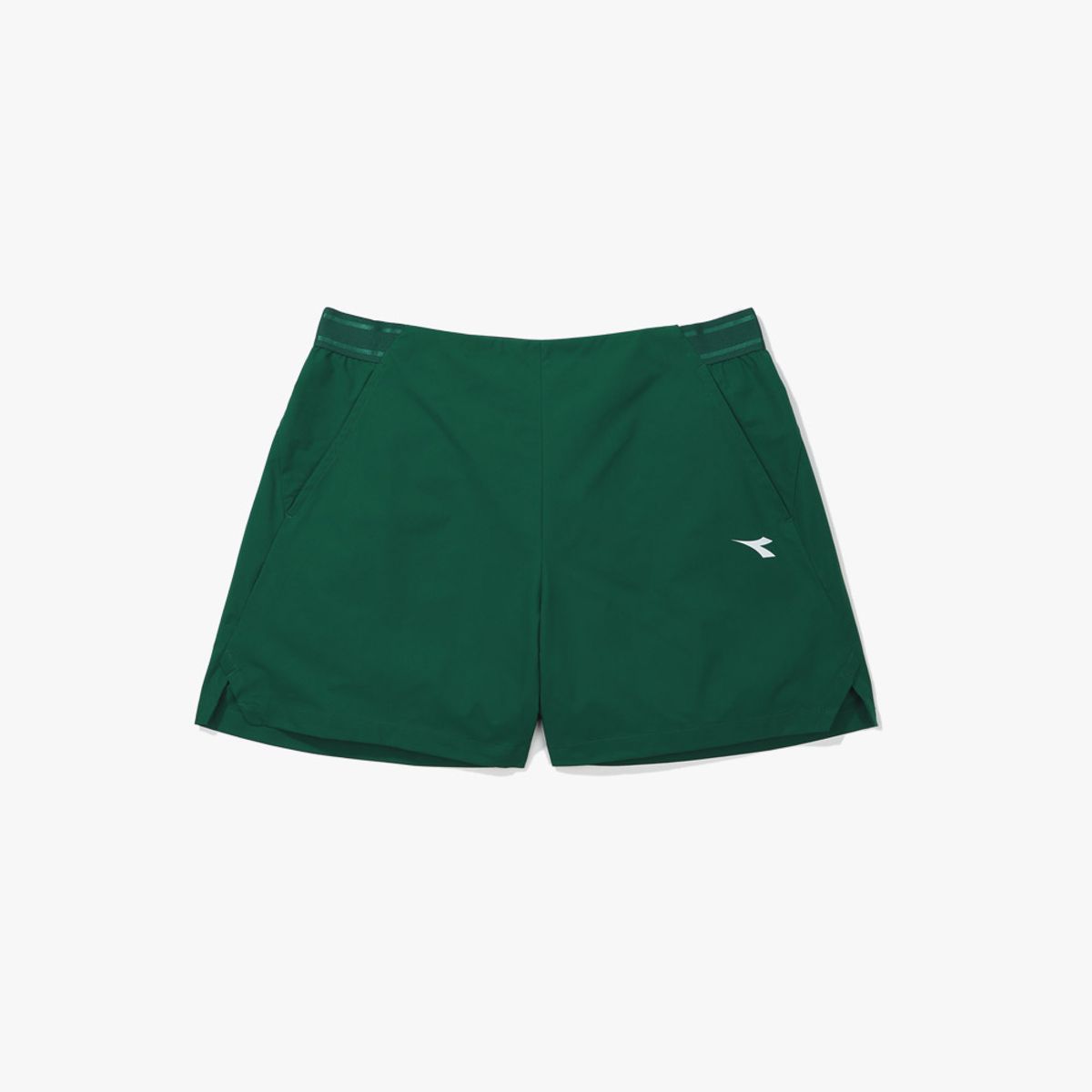 디아도라(diadora) 소프트 스트레치 쇼츠 우먼 GREEN