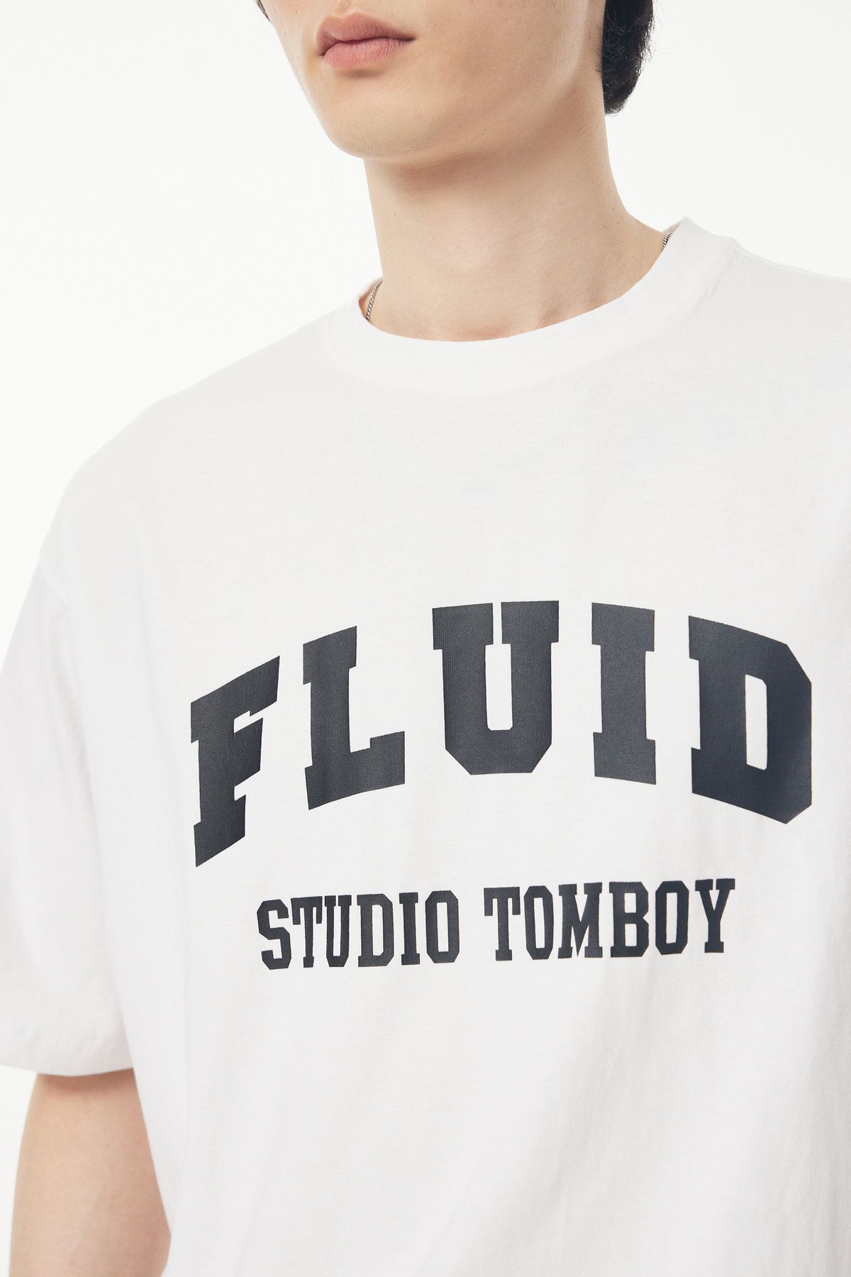 스튜디오 톰보이(STUDIO TOMBOY) [MEN] FLUID 프린트 티셔츠_화이트 91M5222314