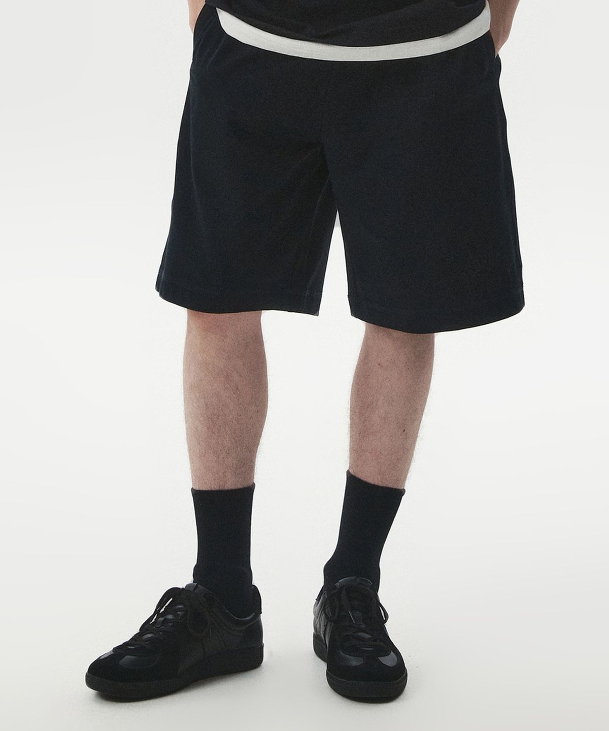 후아유(WHO.A.U) Campus Letter Half Pants / WHTMG2421U