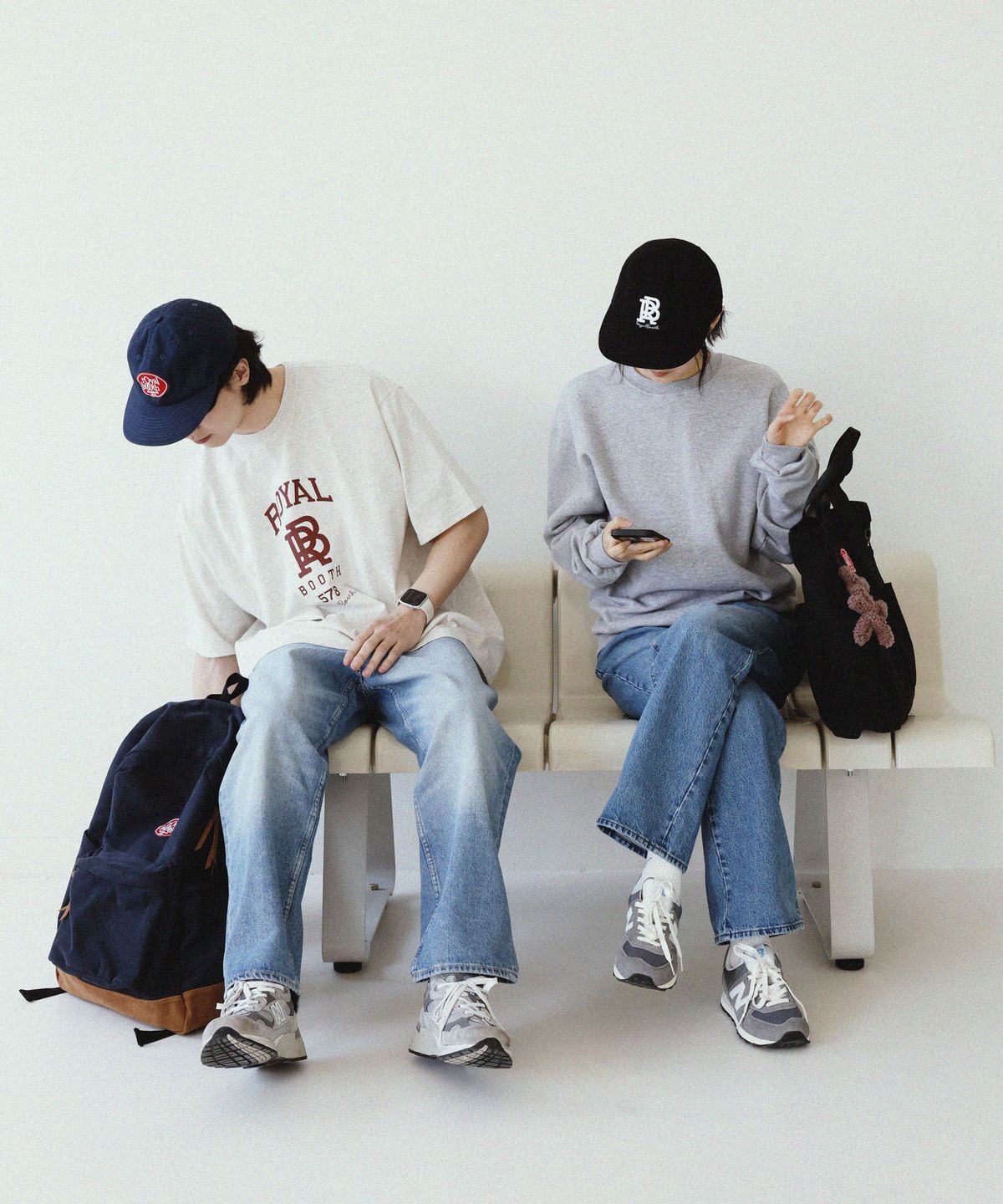 로얄부스(ROYALBOOTH) 피치 워시드 캔버스 멀티 크로스백 [블랙]