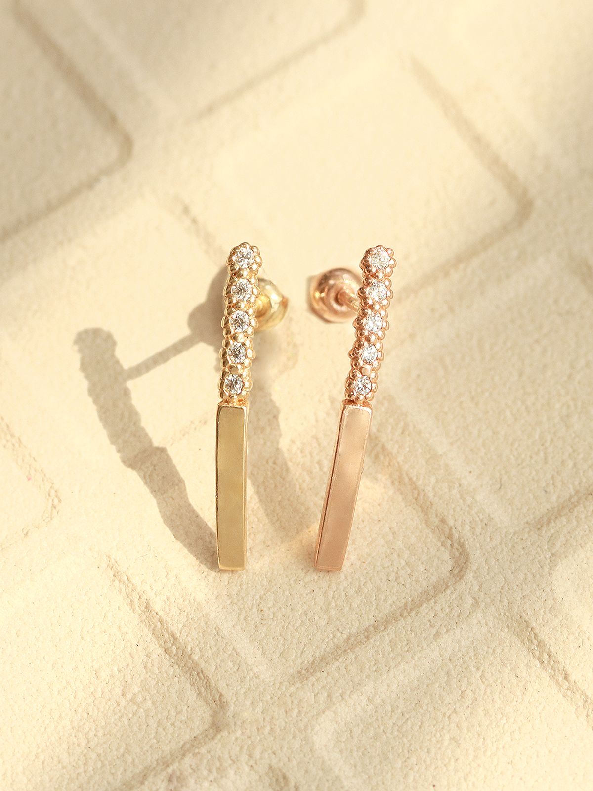 미니멀피어싱(MINIMALPIERCING) 14K 버블 큐빅 롱스틱 피어싱 귀걸이