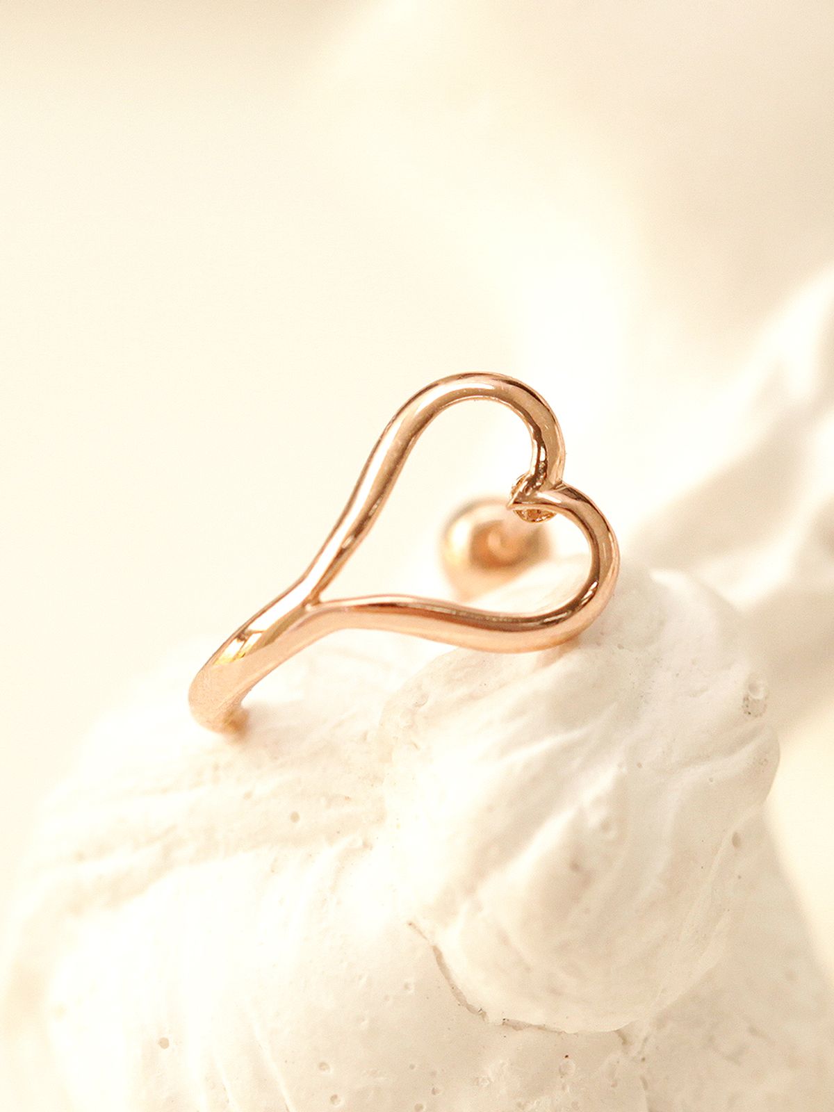 미니멀피어싱(MINIMALPIERCING) 14K 하트 포인트 하프 링 피어싱 귀걸이