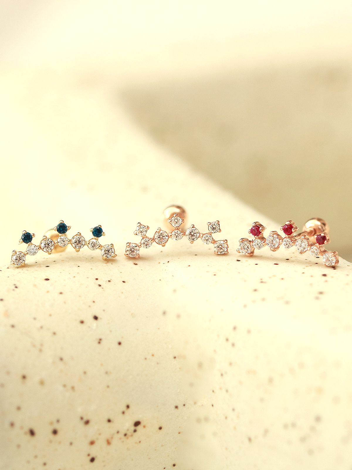 미니멀피어싱(MINIMALPIERCING) 14K 크라운 숏커브 큐빅 피어싱 귀걸이