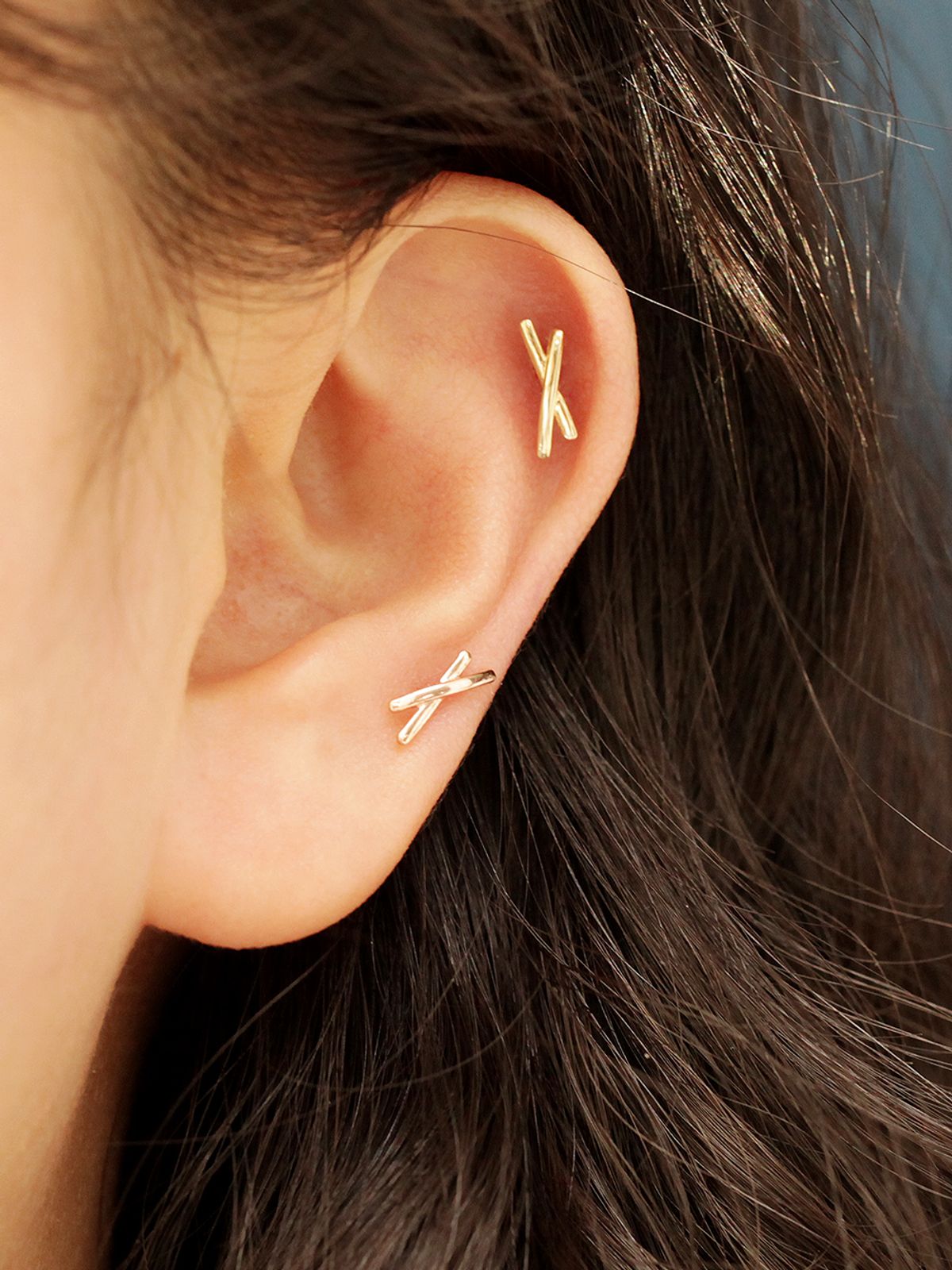 미니멀피어싱(MINIMALPIERCING) 14K 골드 크로스 피어싱 귀걸이