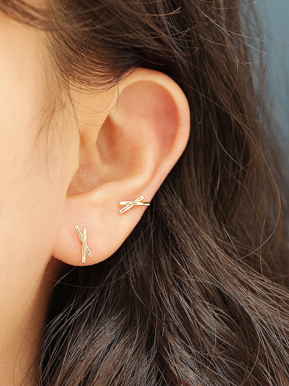 미니멀피어싱(MINIMALPIERCING) 14K 골드 크로스 피어싱 귀걸이