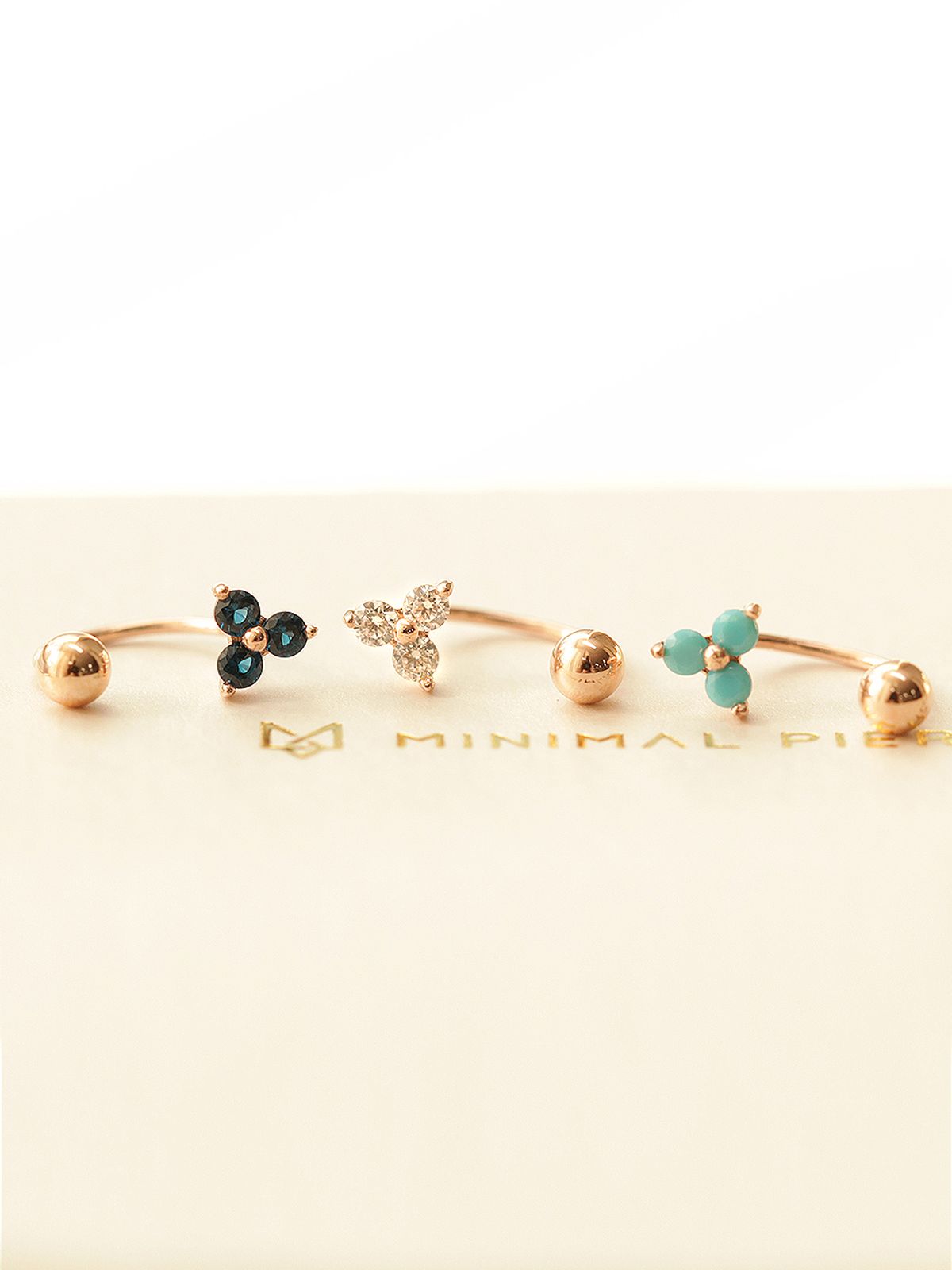 미니멀피어싱(MINIMALPIERCING) 14K 삼각큐빅 커브 링 피어싱 귀걸이