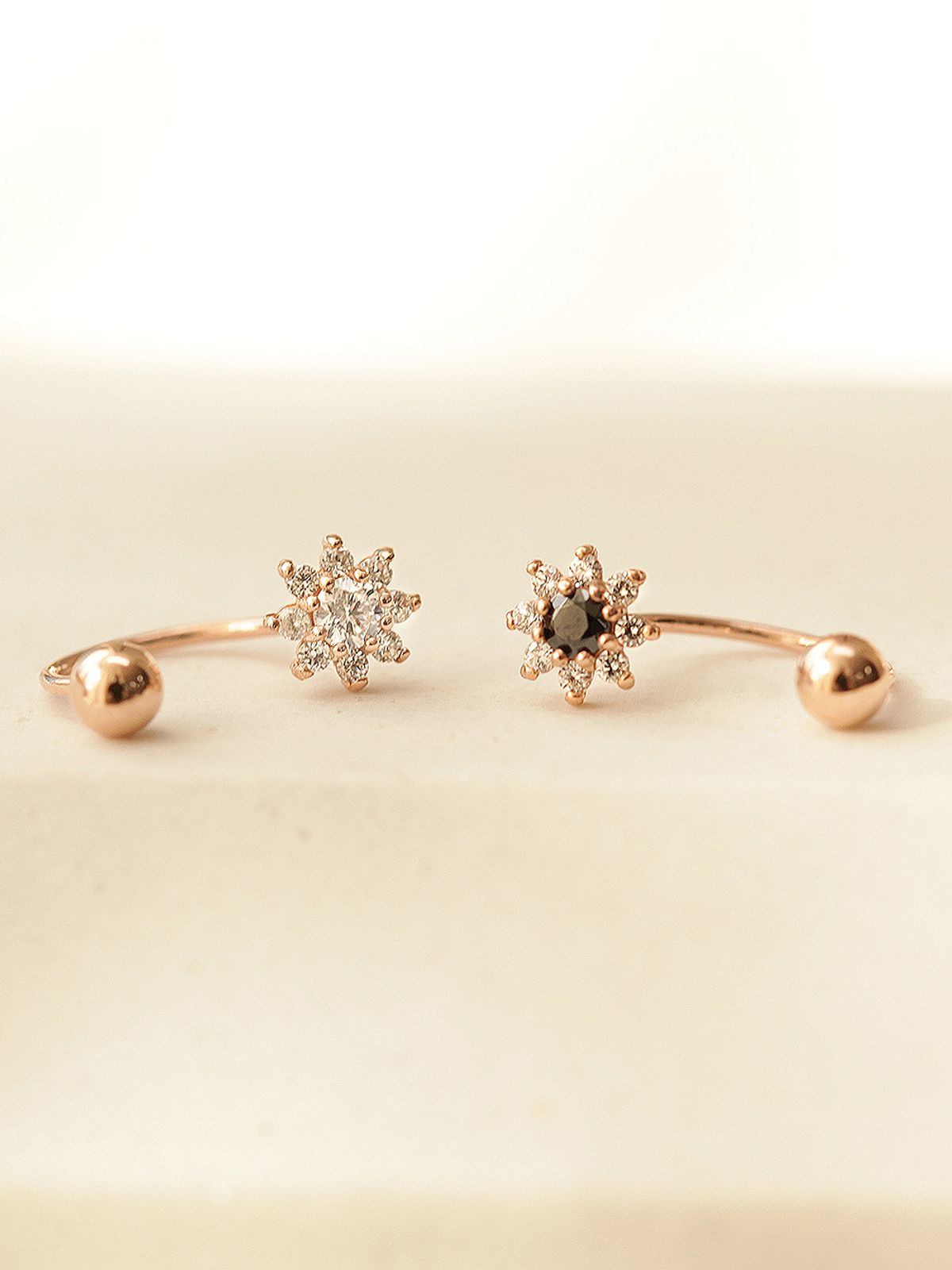 미니멀피어싱(MINIMALPIERCING) 14K 미니 썬플라워 커브 링 피어싱 귀걸이