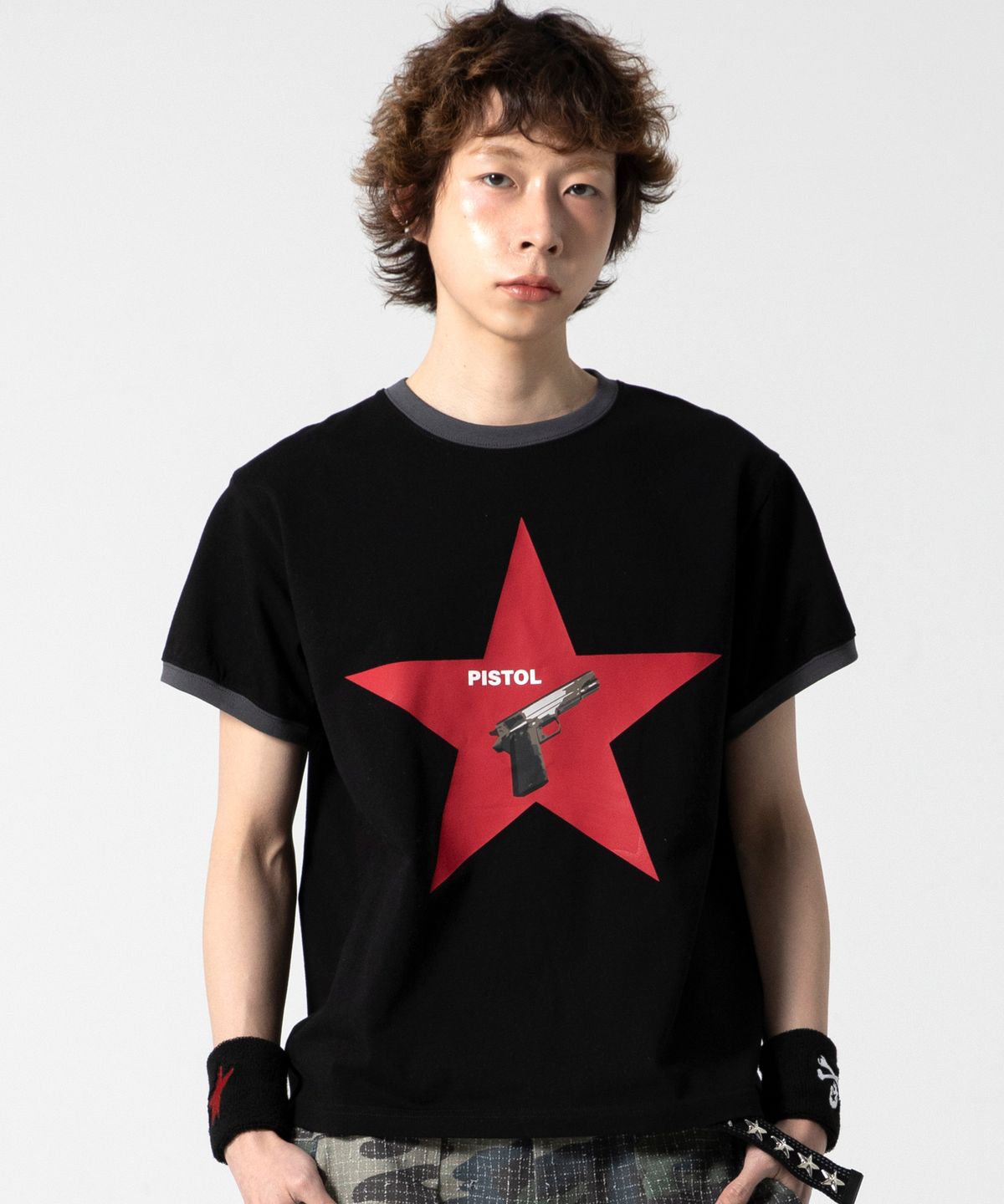 글랙(GLACK) GT122 피스톨 스타 링거 티셔츠 (BLACK)