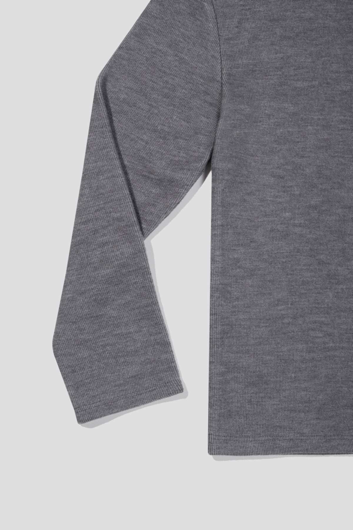 어텐즈(ATTENDS) Restrained boat neck tee shirt (Gray)