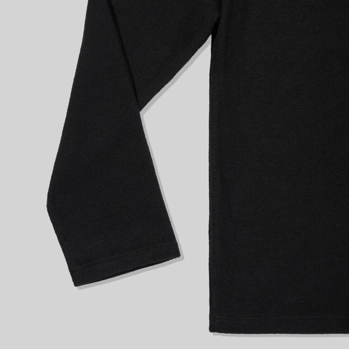어텐즈(ATTENDS) Restrained boat neck tee shirt (Black)