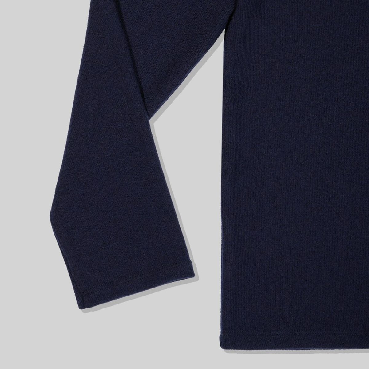 어텐즈(ATTENDS) Restrained boat neck tee shirt (Navy)