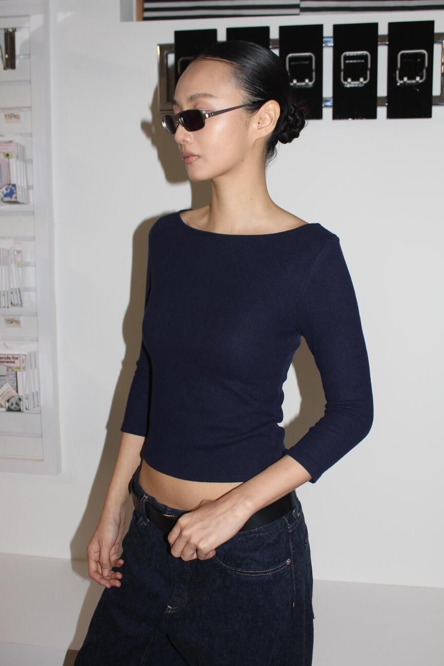 MUSINSA | ATTENDS Restrained boat neck tee shirt (Navy)