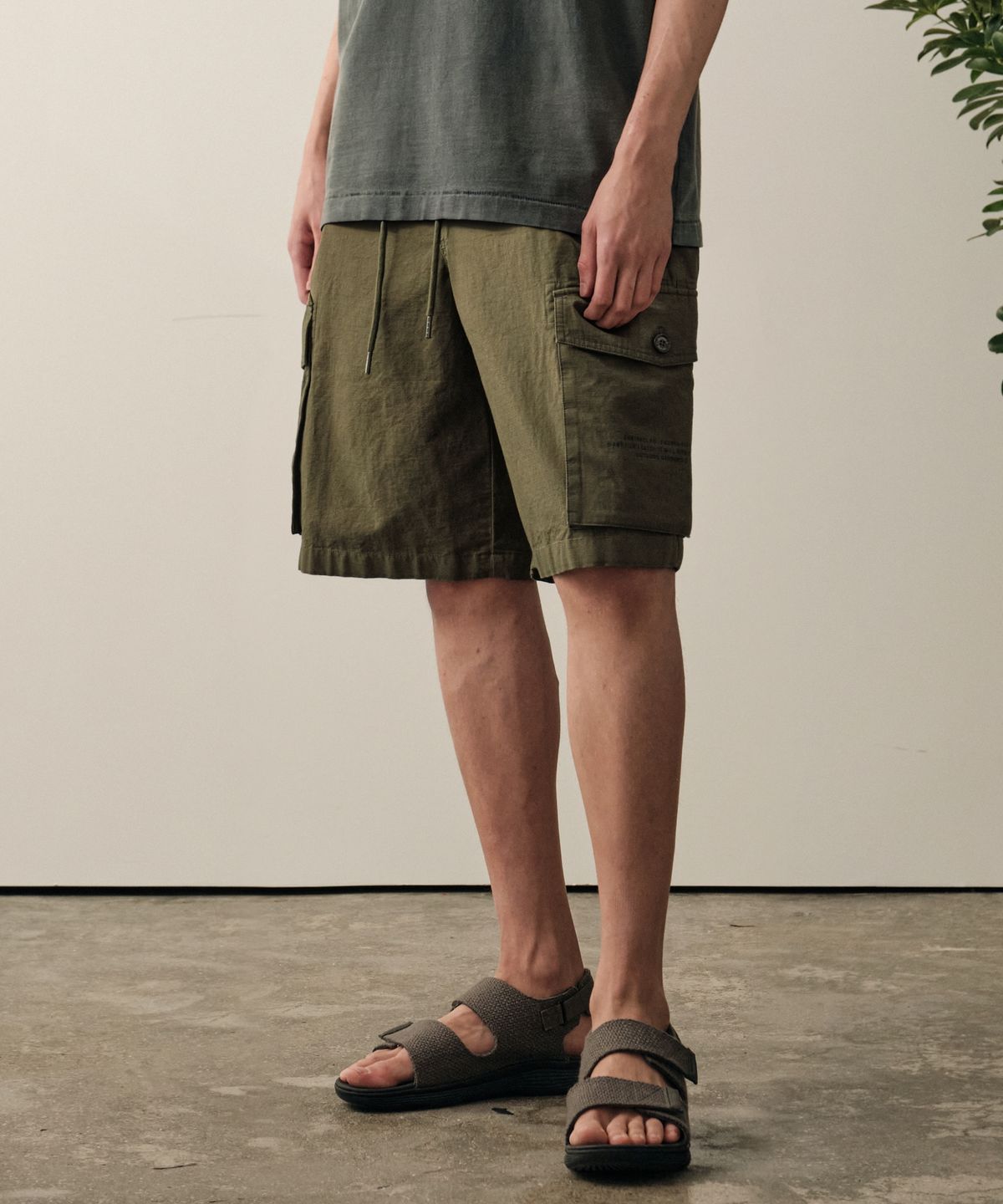 힐리먼트(HELEMENT) 데저트 카고 숏팬츠 (KHAKI)