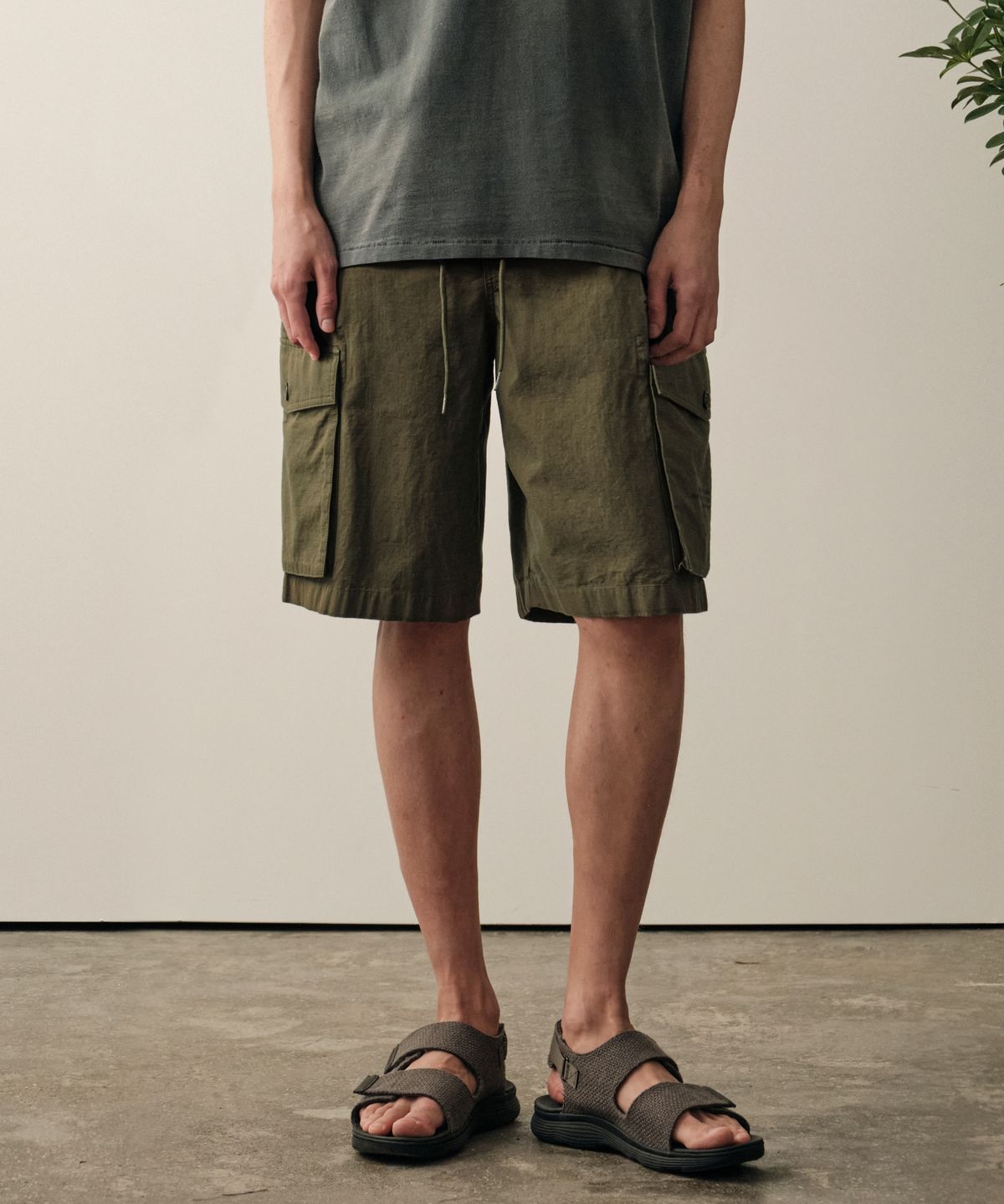 힐리먼트(HELEMENT) 데저트 카고 숏팬츠 (KHAKI)