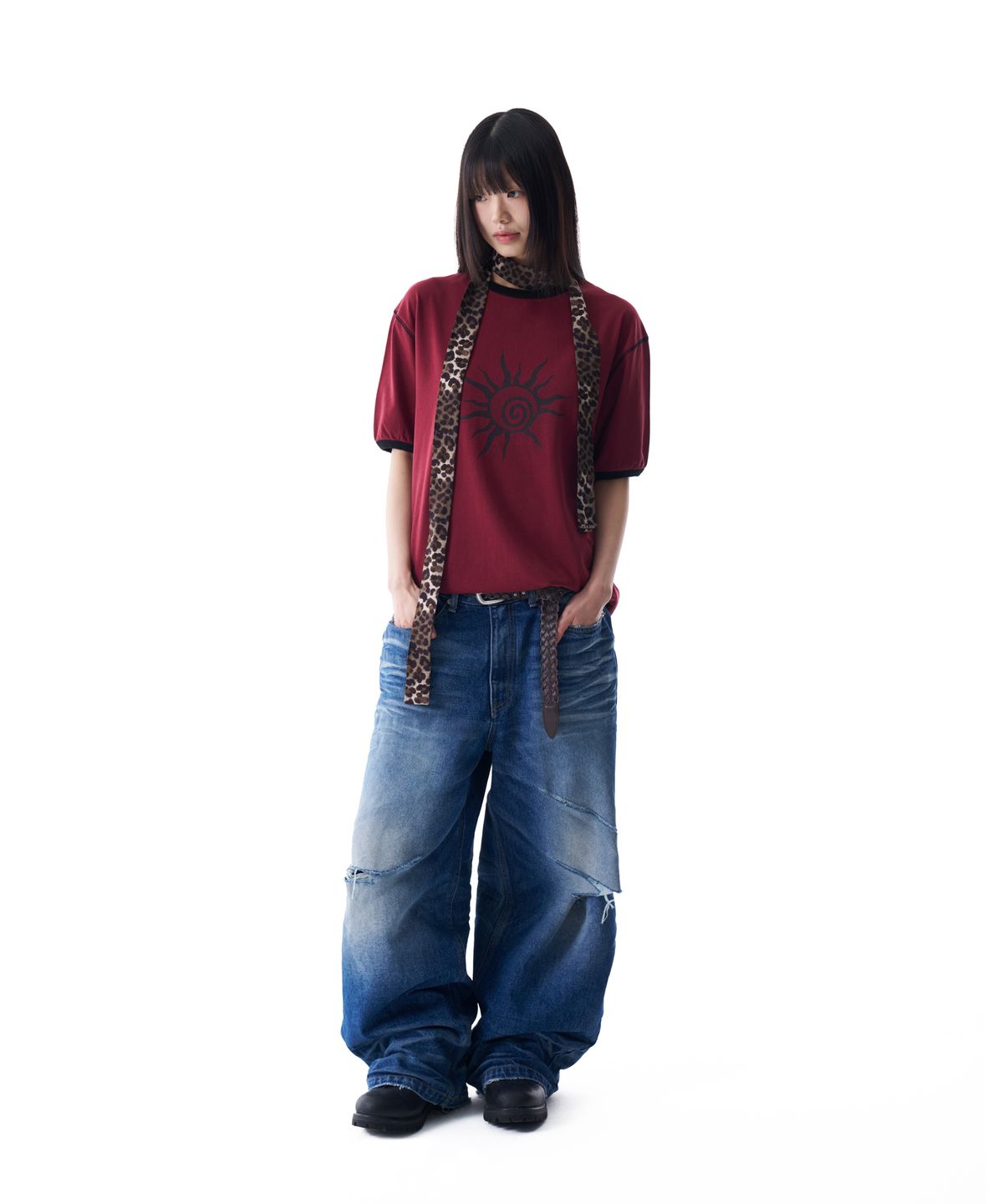 아캄(AAKAM) Cracked Sun Ringer Top (Wine)