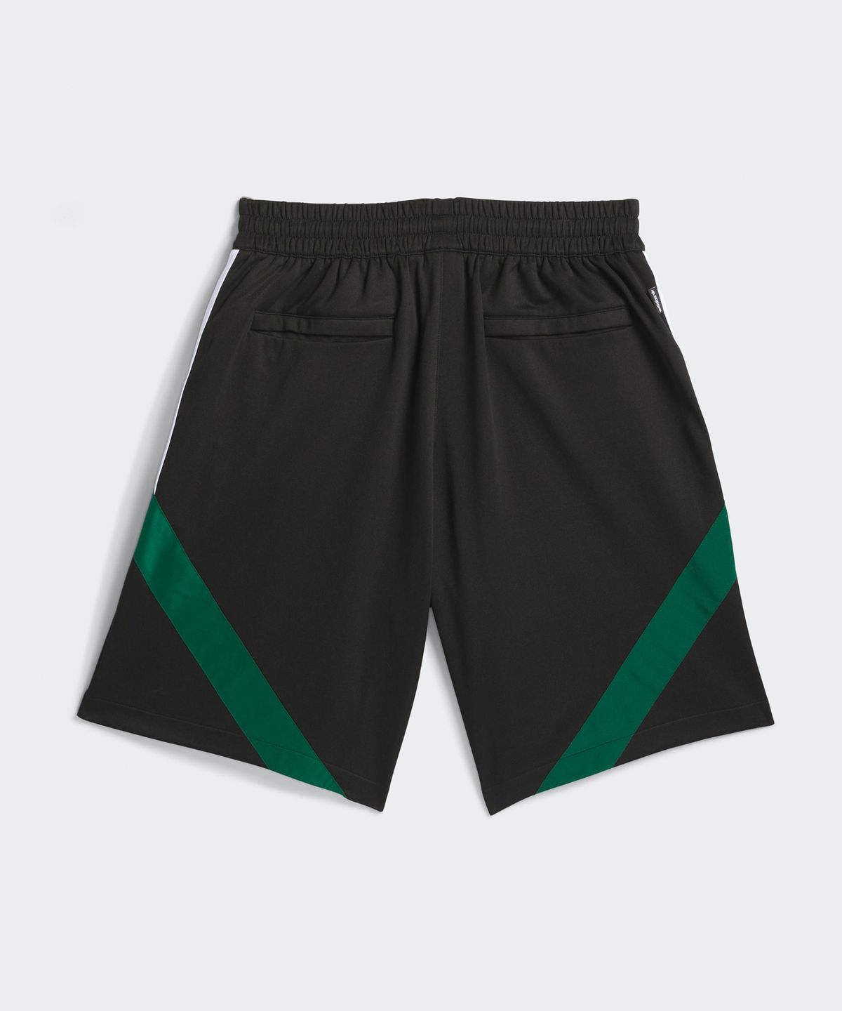 아디다스(ADIDAS) 스케이트보딩 풋볼 숏 팬츠 - 블랙 / JC7603