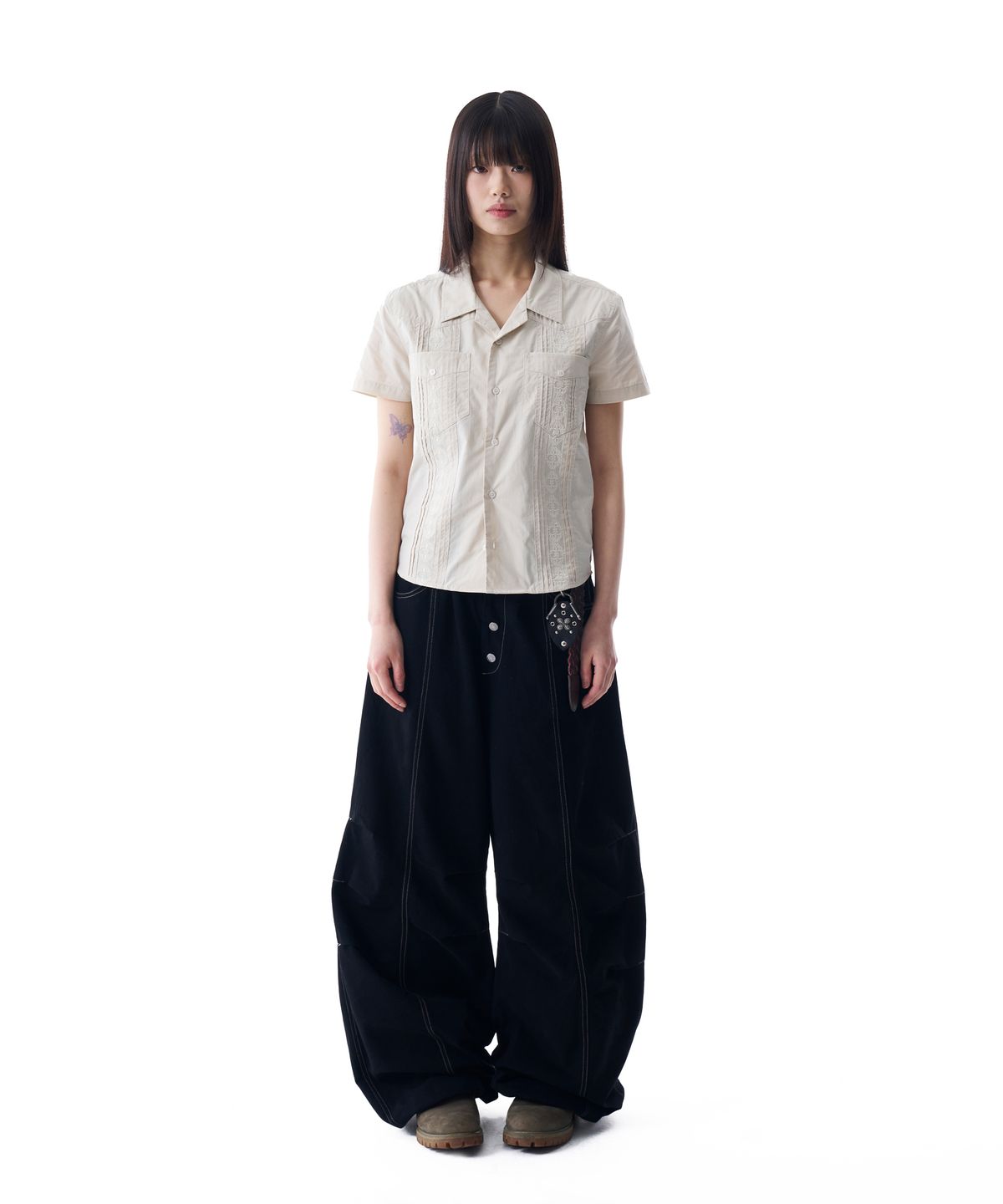 아캄(AAKAM) Knee Pin-tuck Studded Cotton Pants (Black)