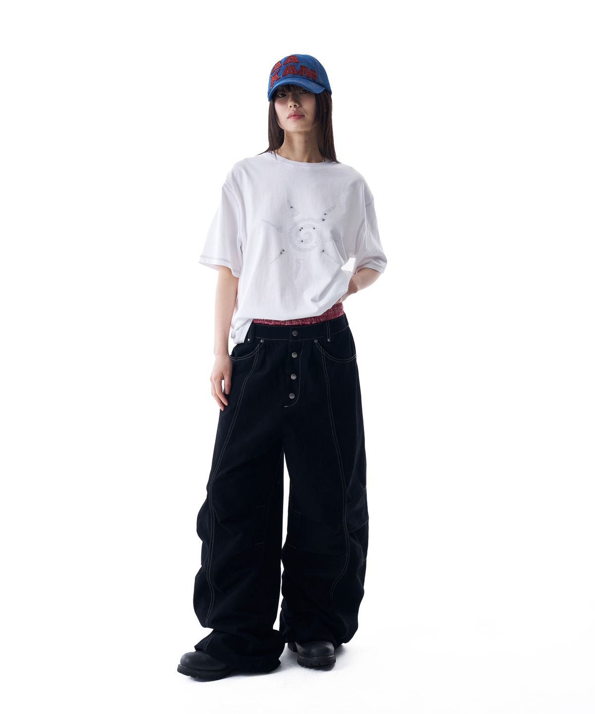 아캄(AAKAM) Knee Pin-tuck Studded Cotton Pants (Black)