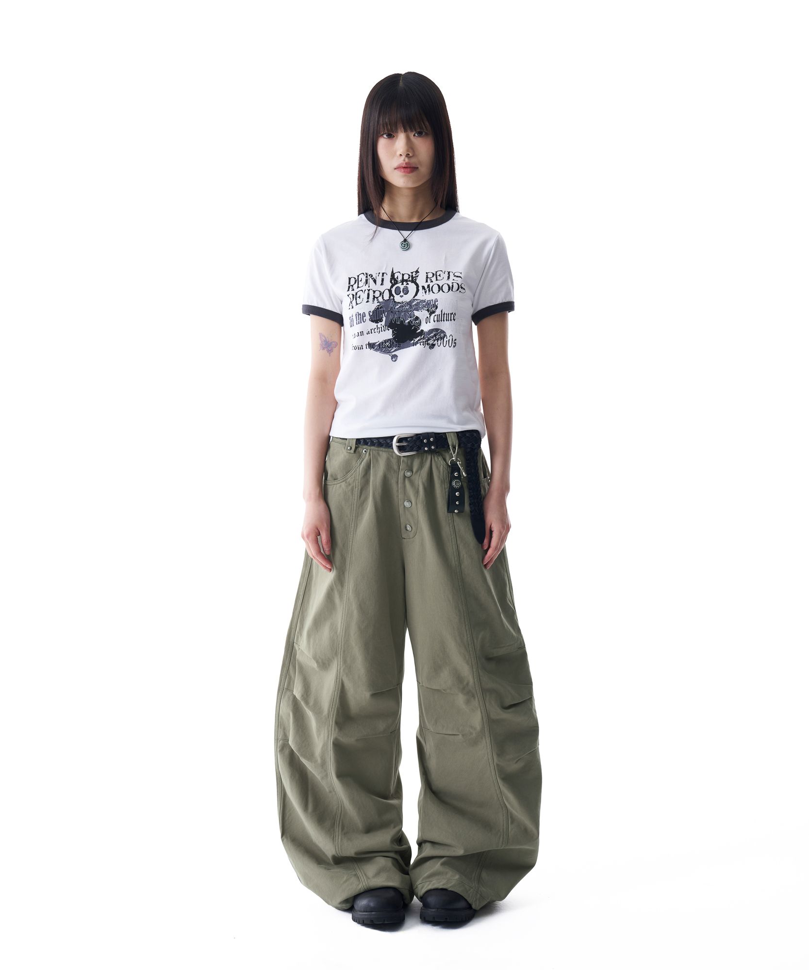 MUSINSA | AAKAM Knee Pin-tuck Studded Cotton Pants (Khaki)