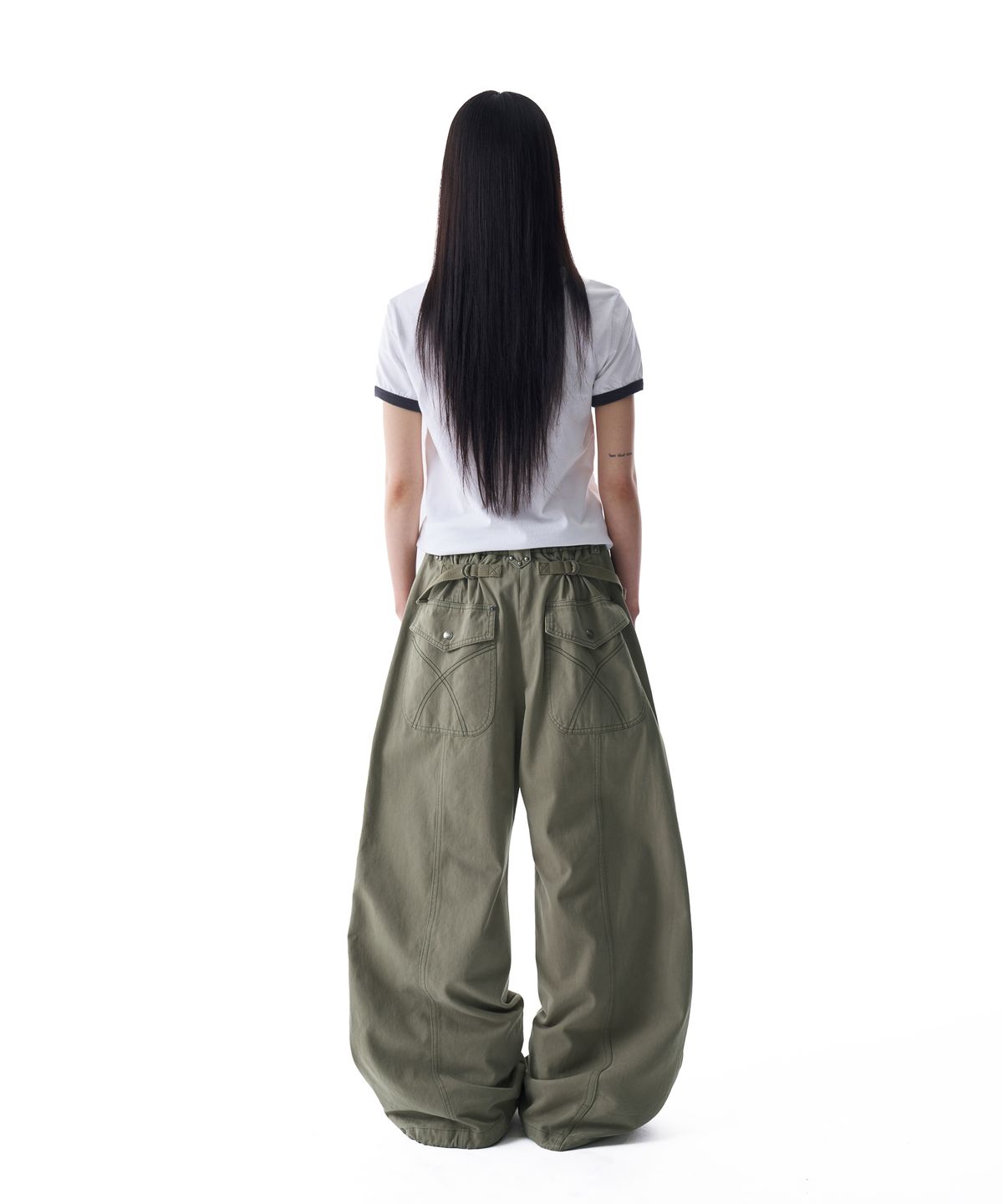 아캄(AAKAM) Knee Pin-tuck Studded Cotton Pants (Khaki)