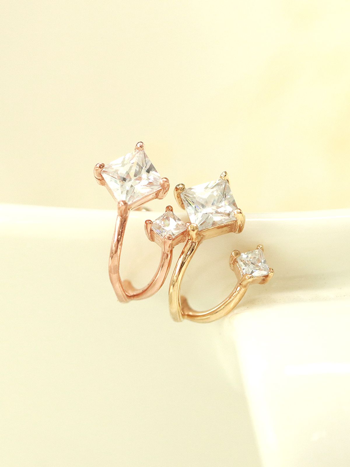 미니멀피어싱(MINIMALPIERCING) 14K 사각 큐빅 두줄 피어싱 귀걸이