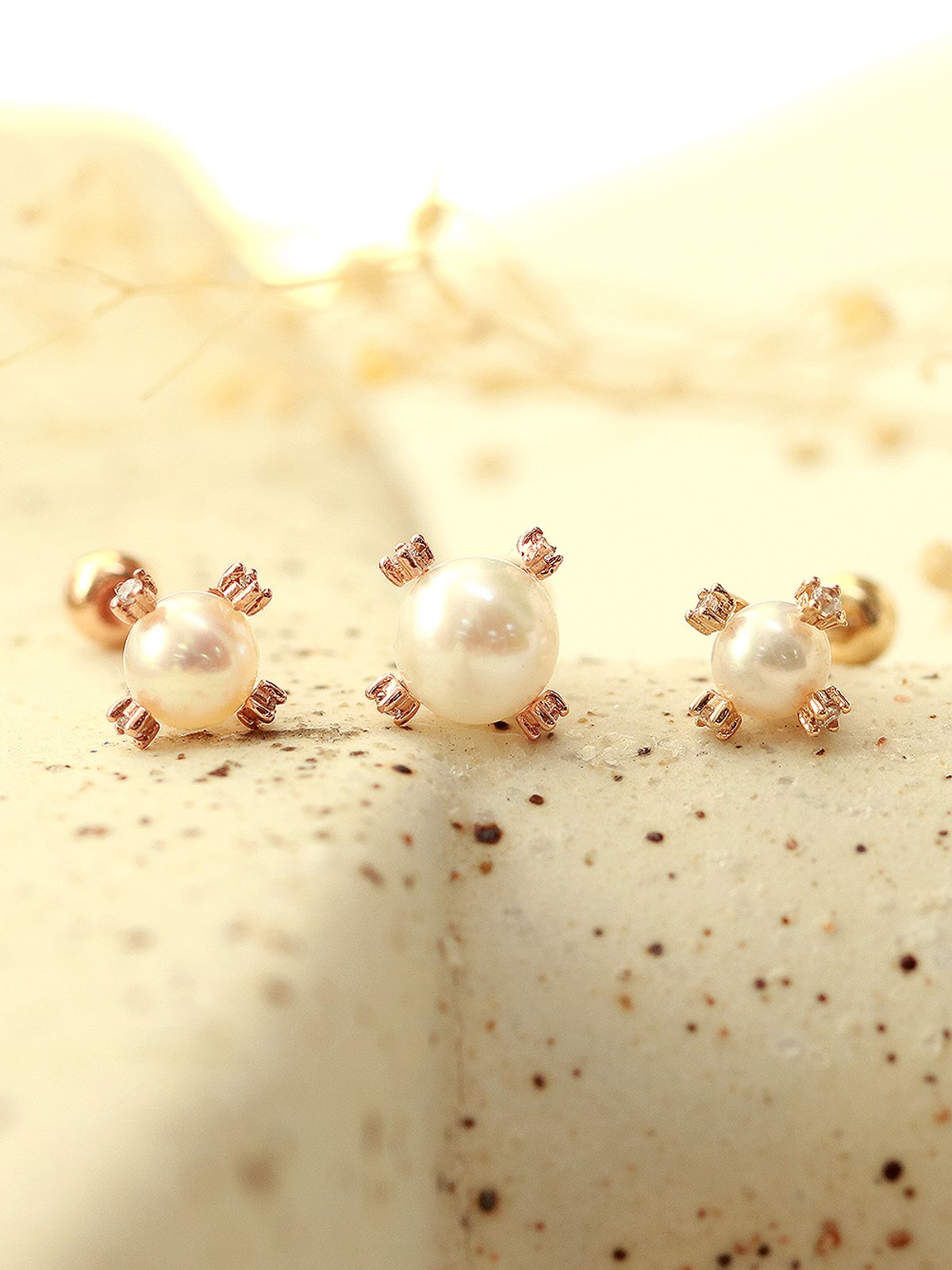 미니멀피어싱(MINIMALPIERCING) 14K 담수진주 큐빅발 피어싱 귀걸이