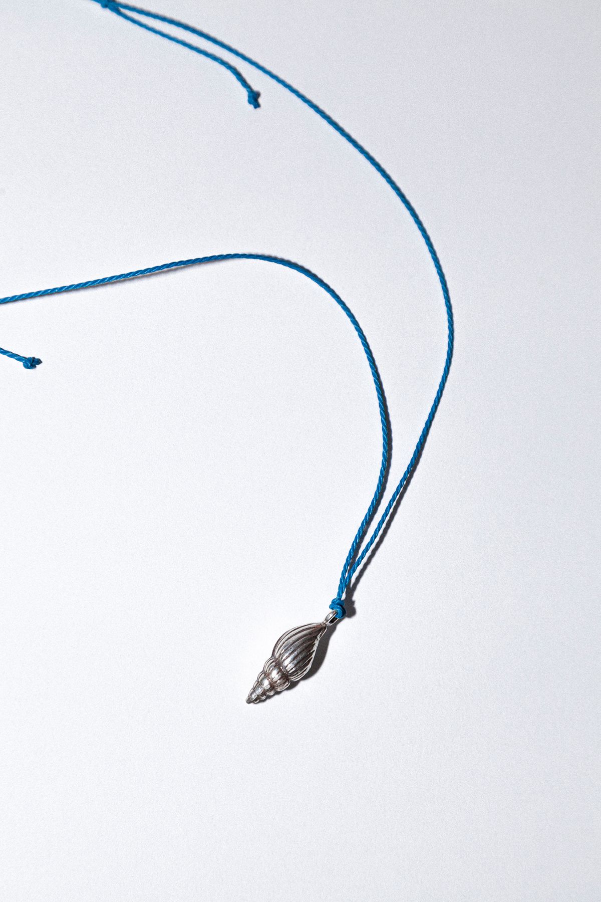 탁토(TACTO) 실버 조개 목걸이 SILVER SEASHELL NECKLACE