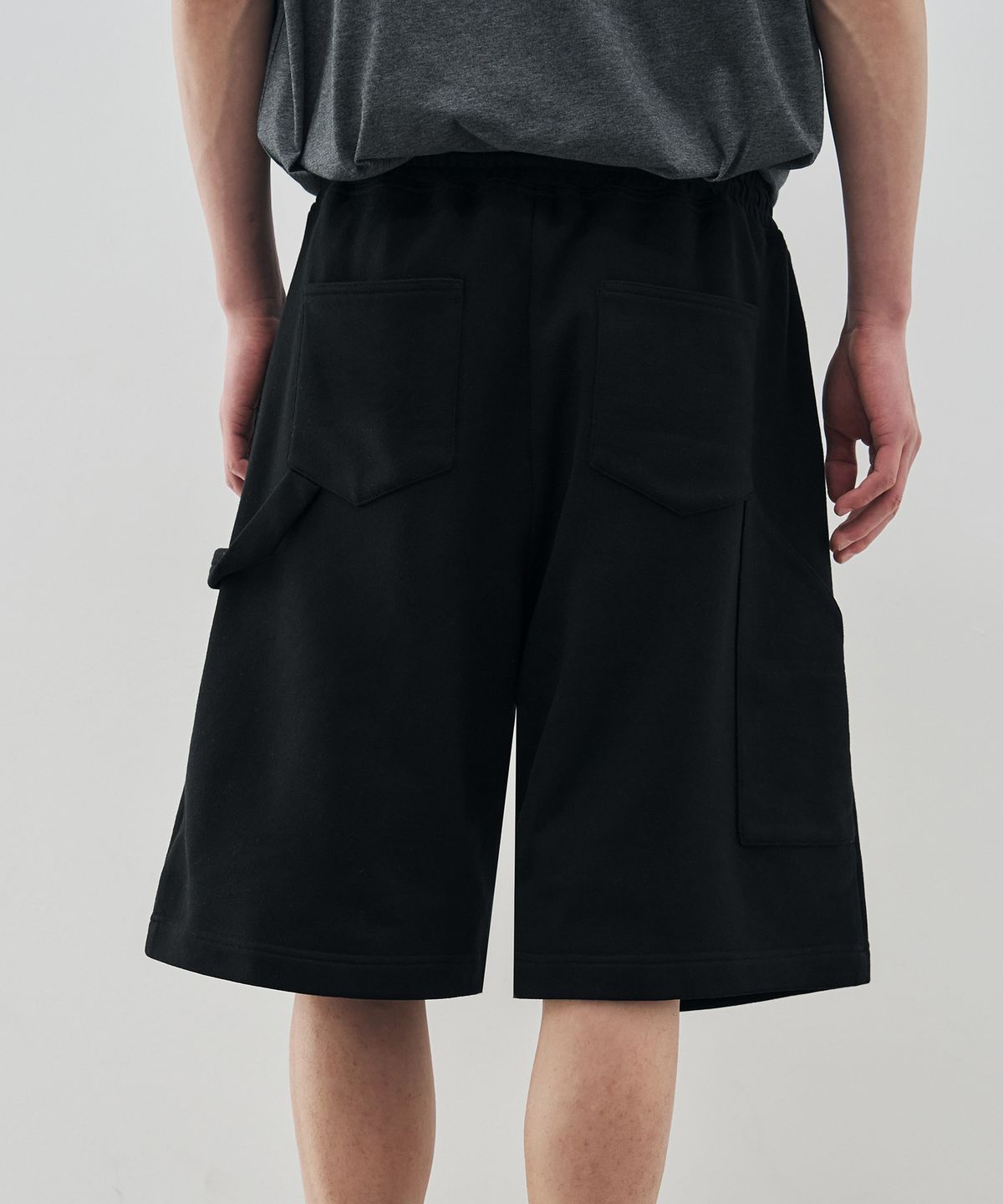 드로우핏(DRAW FIT) [DRAW FIT X DAILY ROOM] 로버스트 버뮤다 스웻 팬츠 [BLACK]
