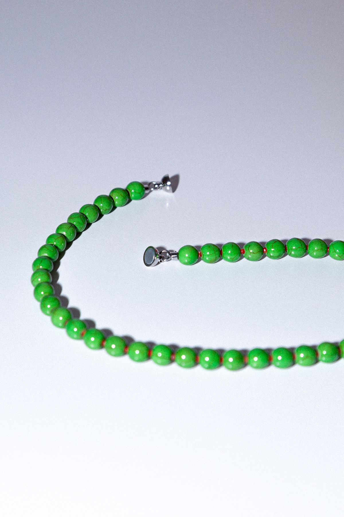 탁토(TACTO) 완두콩 목걸이  GREEN BEAN NECKLACE