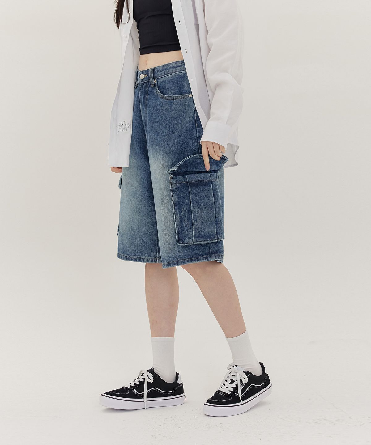 아크시(ACSHI) 빈티지 스트릿 카고 오버핏 5부 데님 팬츠 유니섹스 (블루)