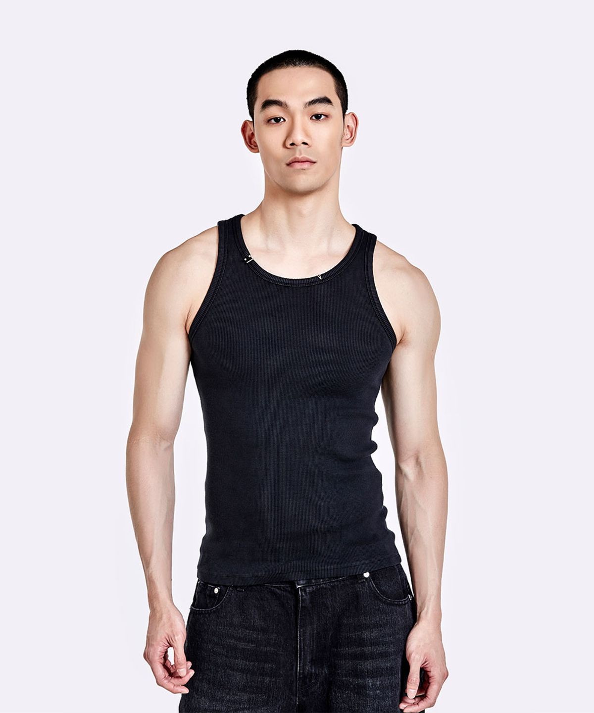 51퍼센트(51PERCENT) Piercing sleeveless - Washed black