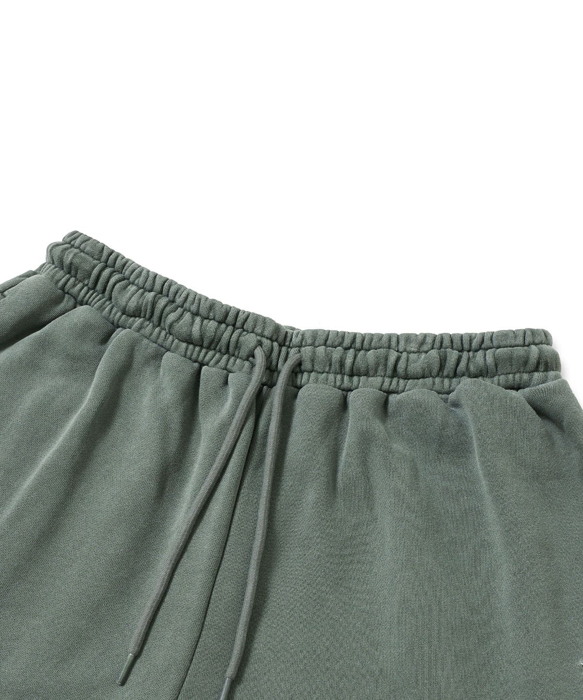 브라운브레스(BROWNBREATH) TAG PIGMENT SHORTS - KHAKI