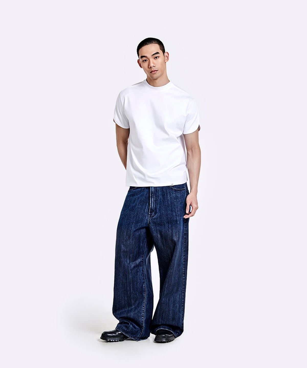 51퍼센트(51PERCENT) Coated Oversized denim pants - Deep blue