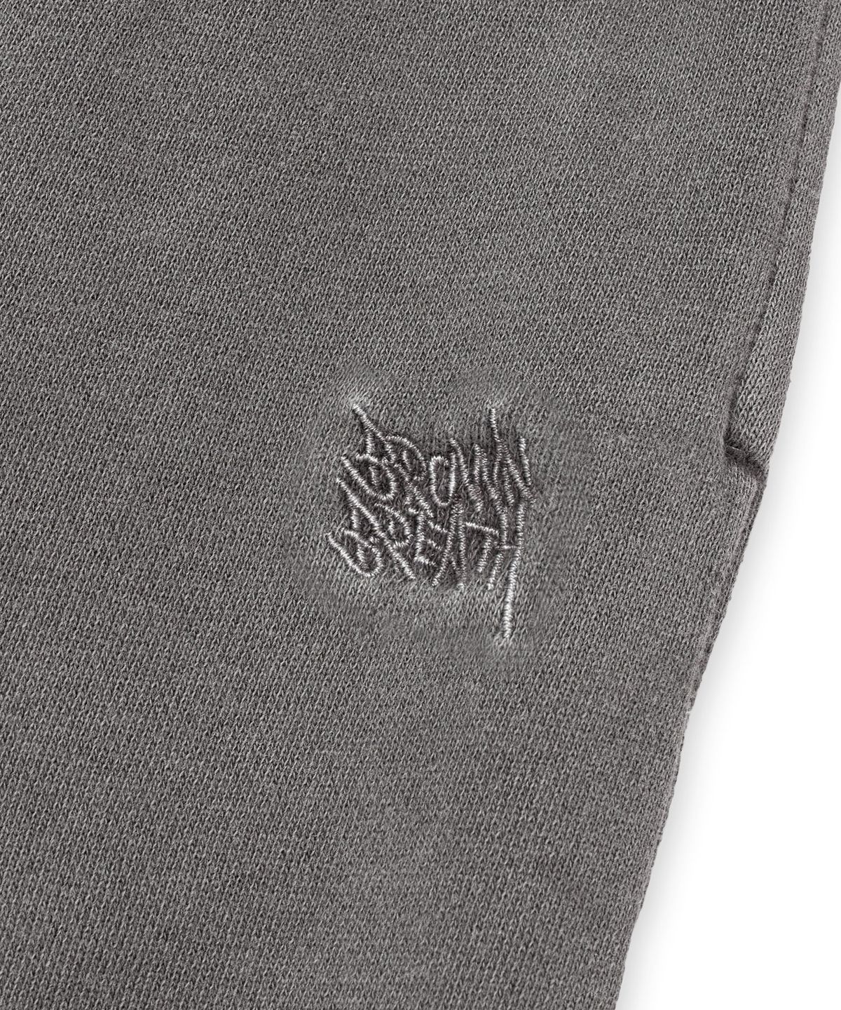 브라운브레스(BROWNBREATH) TAG PIGMENT SHORTS - CHARCOAL