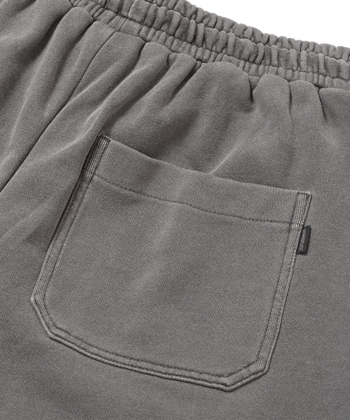 브라운브레스(BROWNBREATH) TAG PIGMENT SHORTS - CHARCOAL