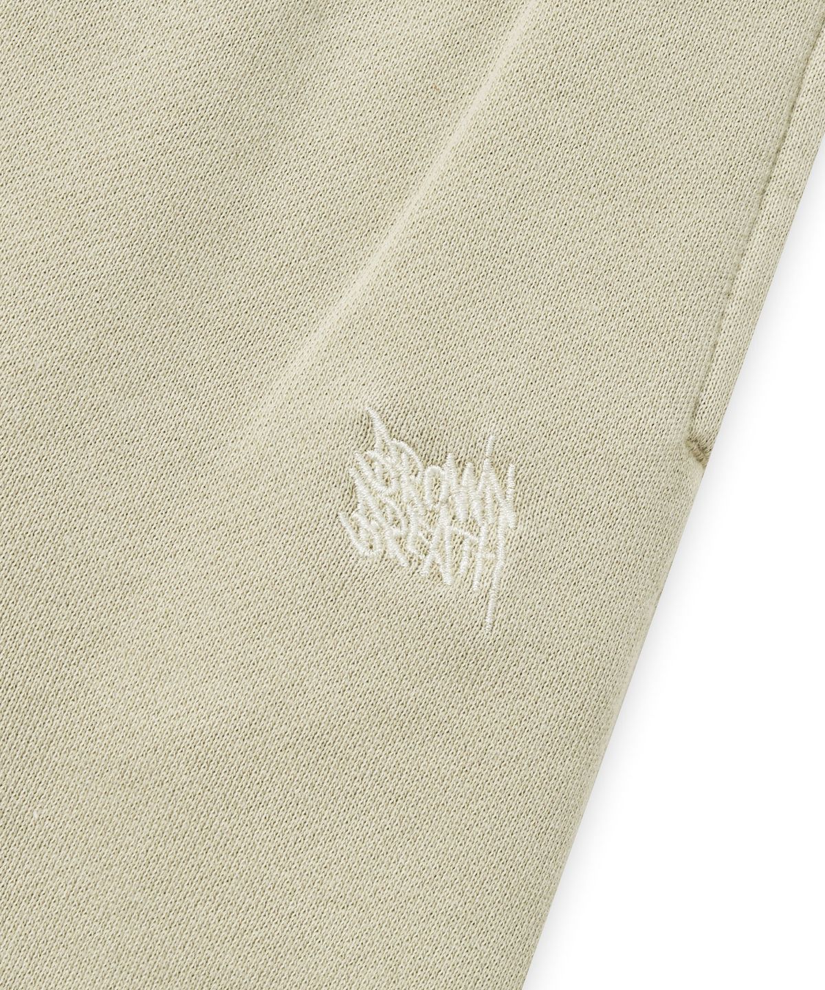 브라운브레스(BROWNBREATH) TAG PIGMENT SHORTS - BEIGE