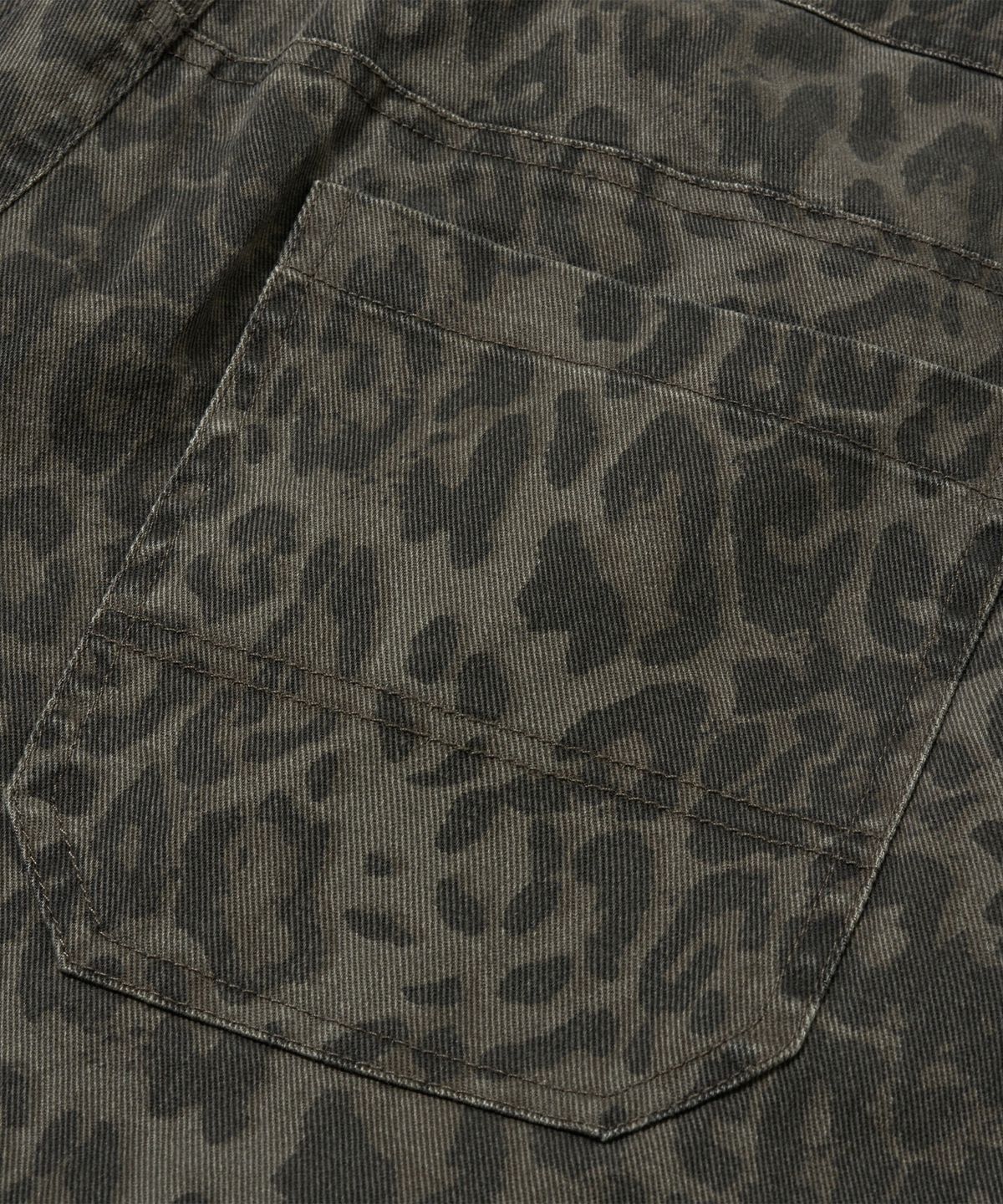 브라운브레스(BROWNBREATH) TAG LEOPARD BERMUDA SHORTS - BLACK