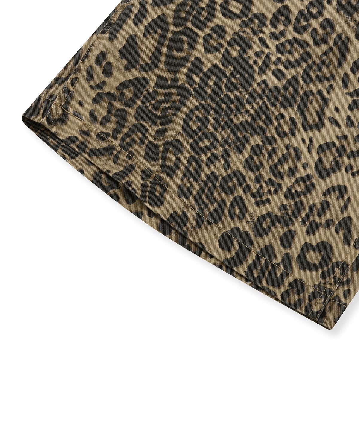 브라운브레스(BROWNBREATH) TAG LEOPARD BERMUDA SHORTS - BEIGE