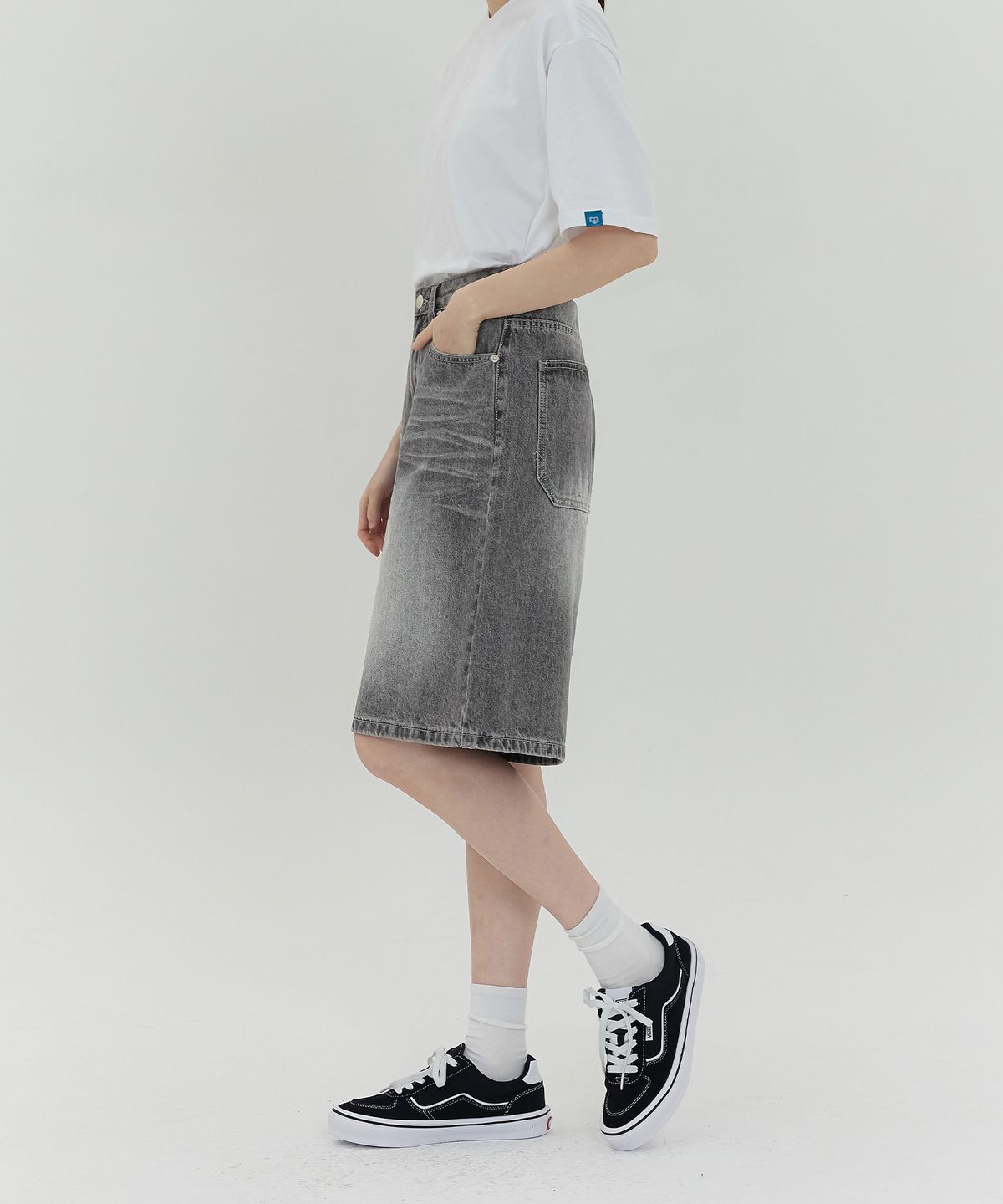 아크시(ACSHI) 빈티지 워싱 스트릿 오버핏 5부 데님 팬츠 유니섹스 (블랙)