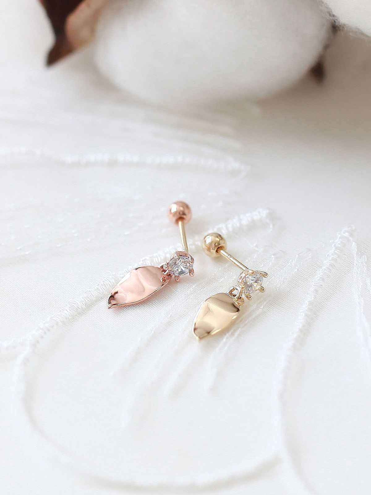 미니멀피어싱(MINIMALPIERCING) 14k 리프 드롭 피어싱 귀걸이