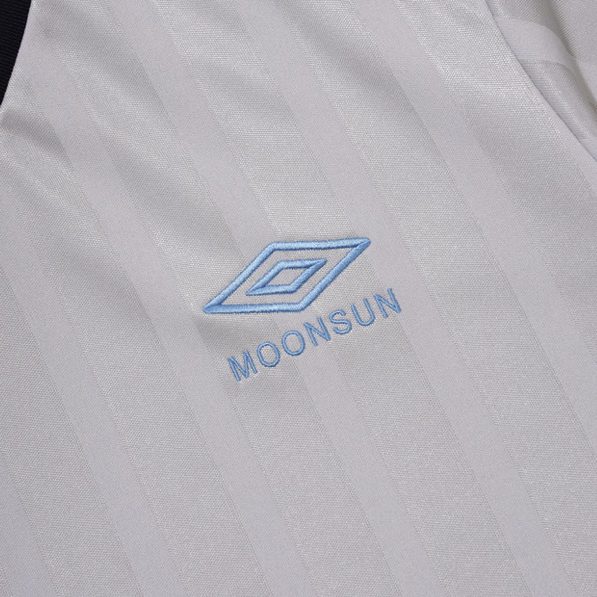 엄브로(UMBRO) [UMBRO X MOONSUN] 게임 셔츠 실버(UQ221CRJ41)