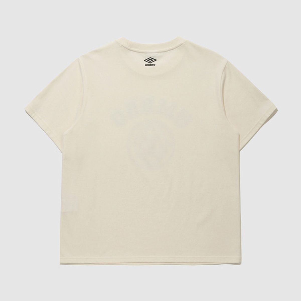 엄브로(UMBRO) [UMBRO X MOONSUN] 로고 반팔 티셔츠 아이보리(UQ223CRS43)