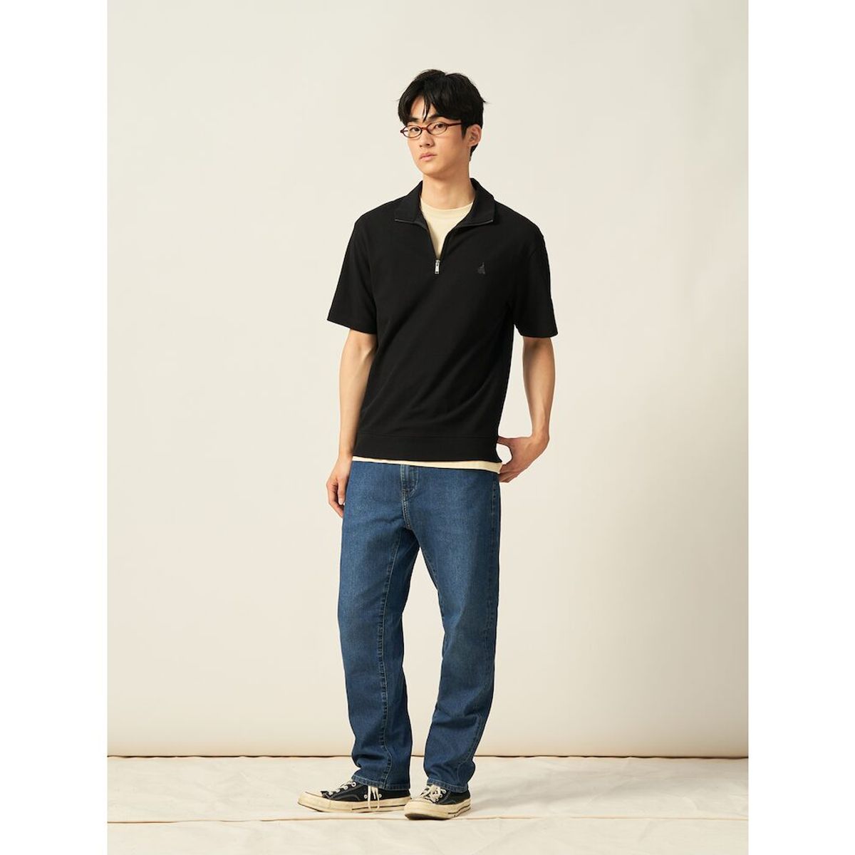 빈폴 멘(BEANPOLE MEN) 강연 밀라노 하프집업 스웨트 반소매 티셔츠  블랙 (BC5442C195)