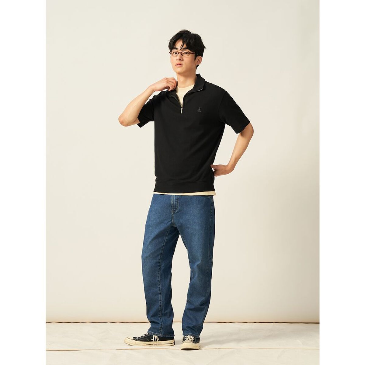 빈폴 멘(BEANPOLE MEN) 강연 밀라노 하프집업 스웨트 반소매 티셔츠  블랙 (BC5442C195)