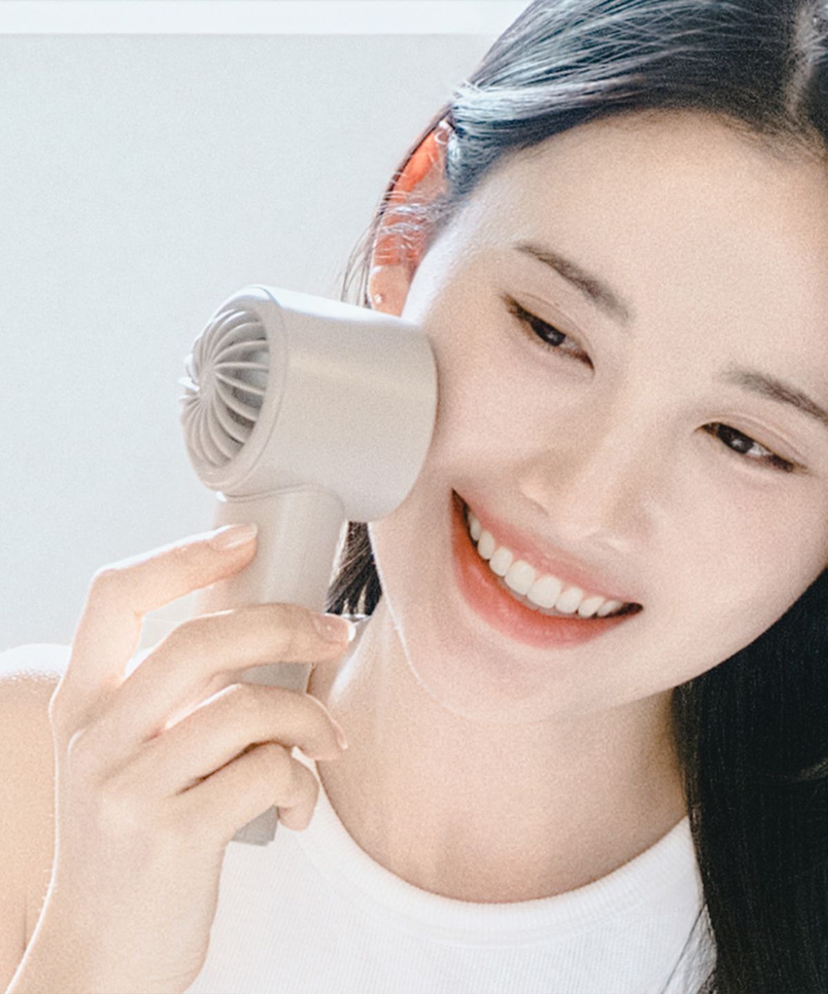 오아(OA) 아이스볼트맥스 BLDC  휴대용 미니 급속 냉각 손 선풍기