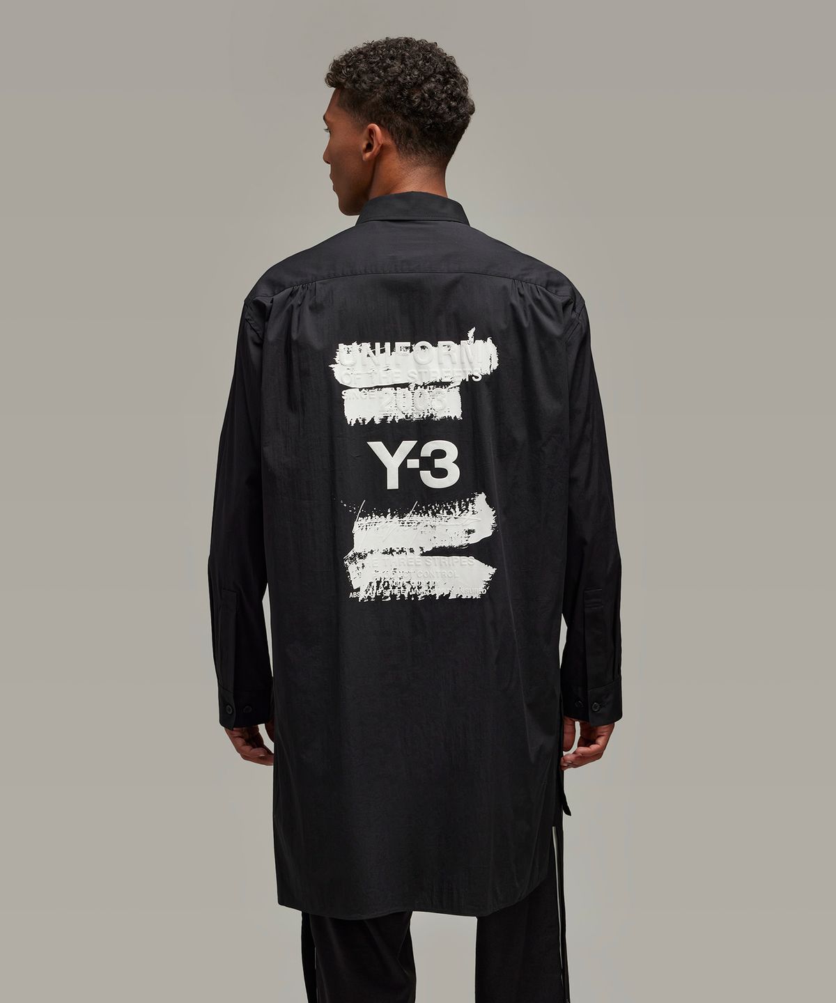 와이쓰리(Y-3) (U) GFX 로고 셔츠 블랙 U GFX LOGO SHIR BLACK