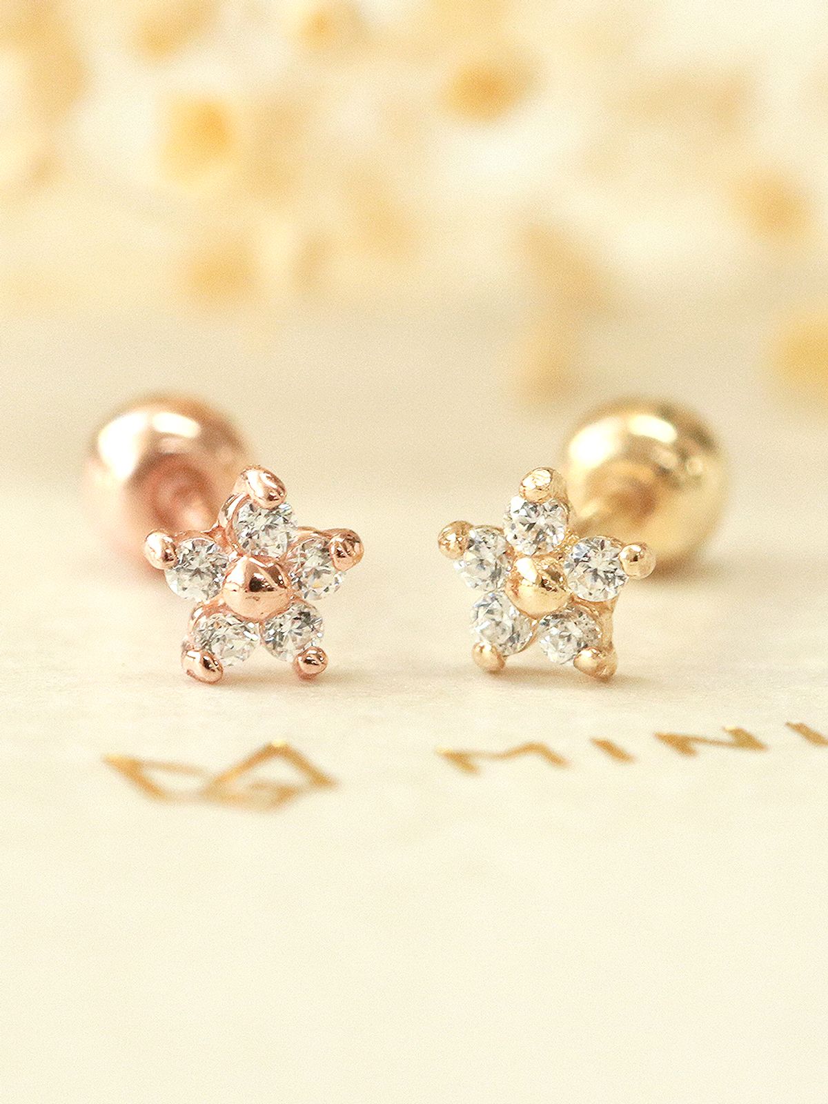 미니멀피어싱(MINIMALPIERCING) 14K 미니미 큐빅 플라워 피어싱 귀걸이