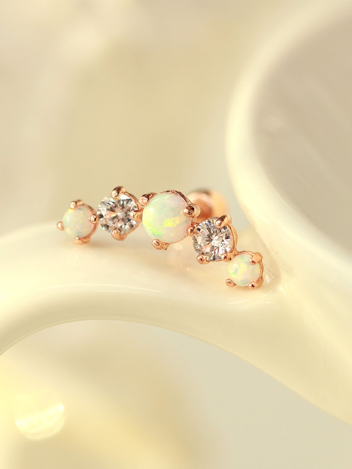미니멀피어싱(MINIMALPIERCING) 14K 오단 오팔 큐빅 피어싱 귀걸이