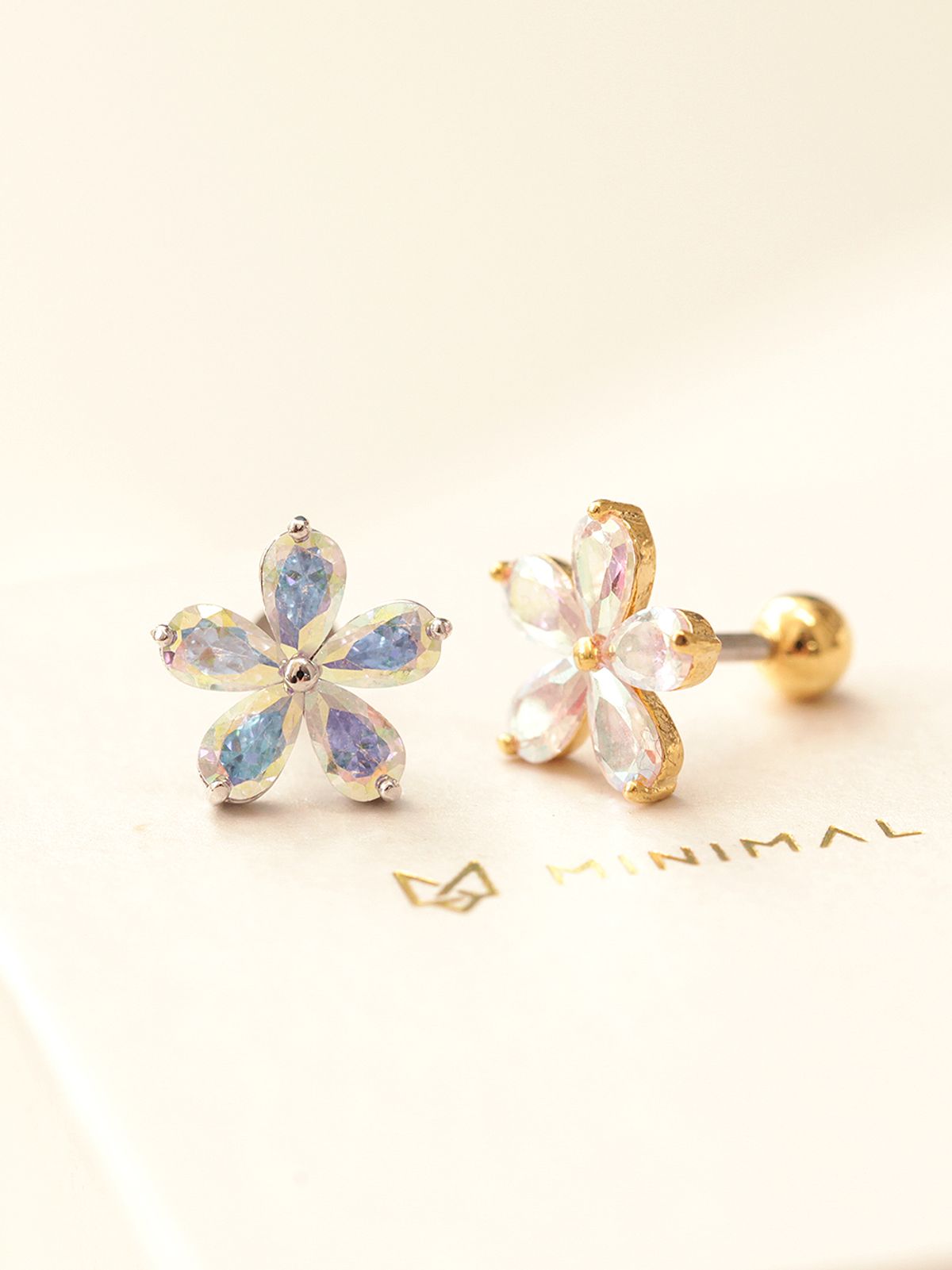 미니멀피어싱(MINIMALPIERCING) 오로라 플라워 써지컬 라블렛 피어싱