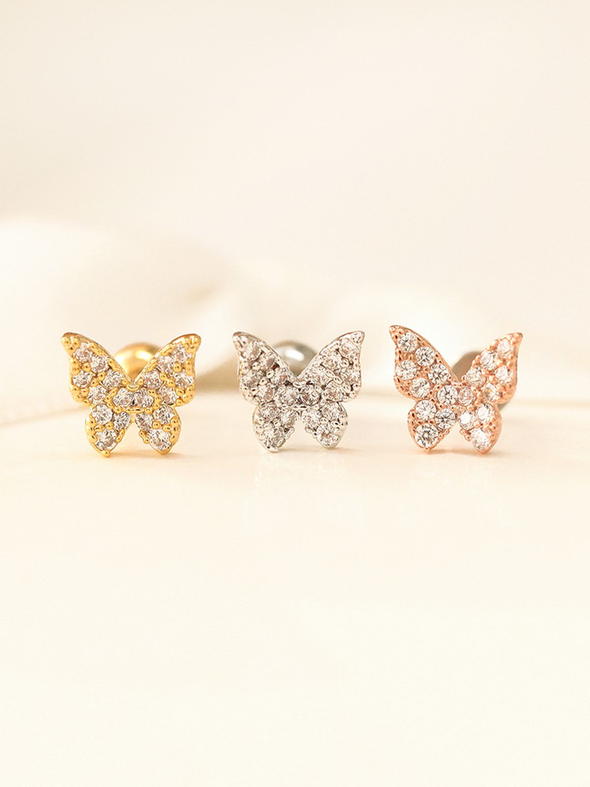 미니멀피어싱(MINIMALPIERCING) 블링 큐빅 나비 써지컬 라블렛 피어싱